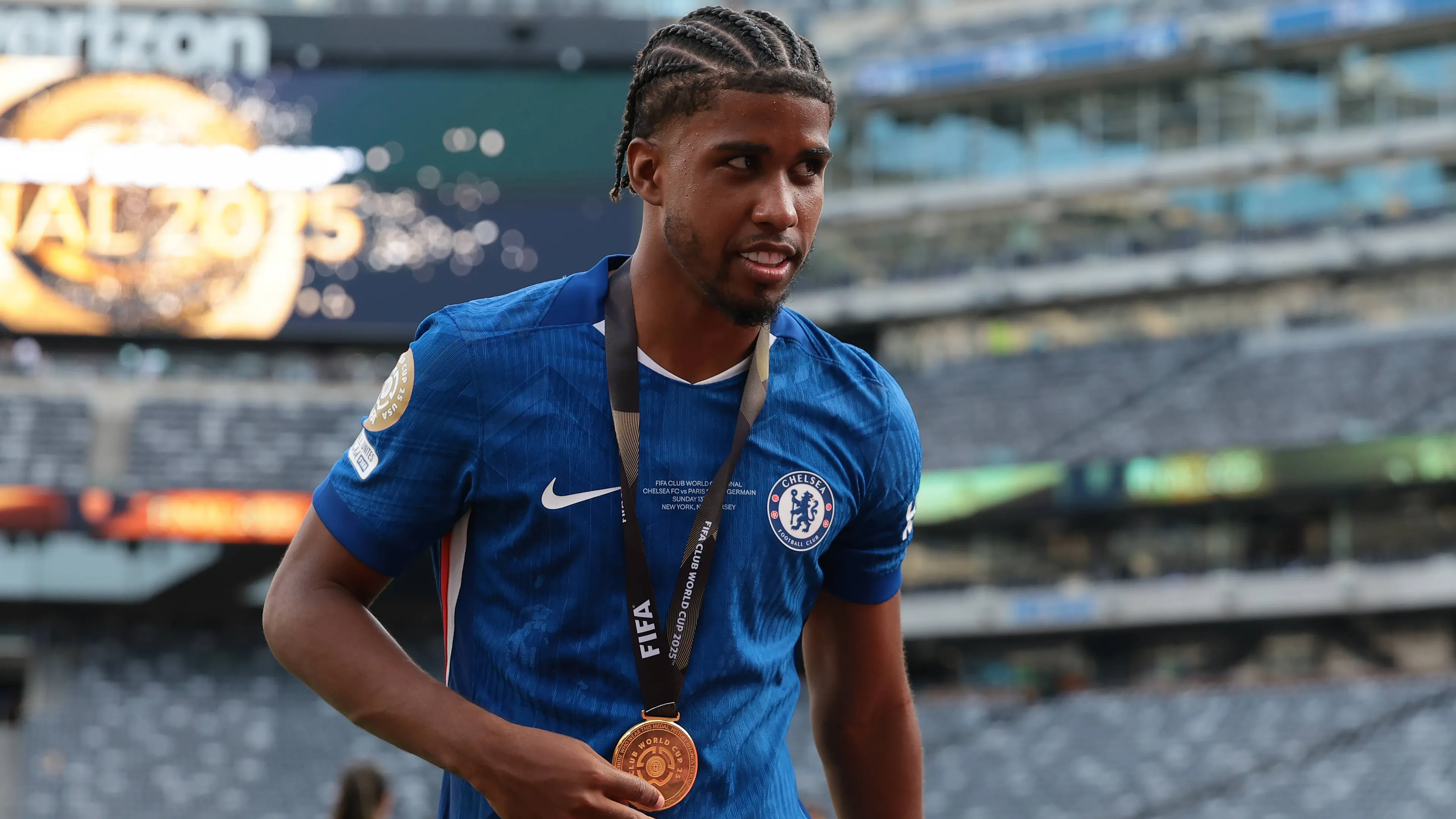 Inter, per il centrocampo un nome mai uscito che piace tanto ad Ausilio: Andrey Santos, costa 40 milioni