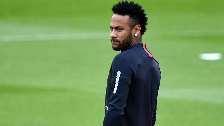 /images/n/e/y/neymar-4.jpg