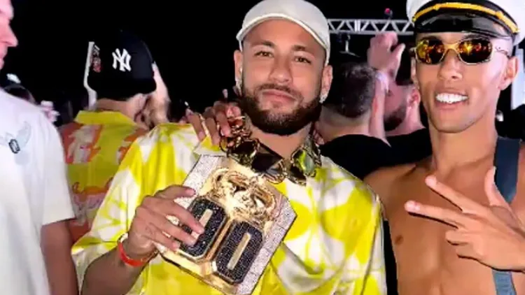 /images/n/e/y/neymar-e-buzeira.jpg