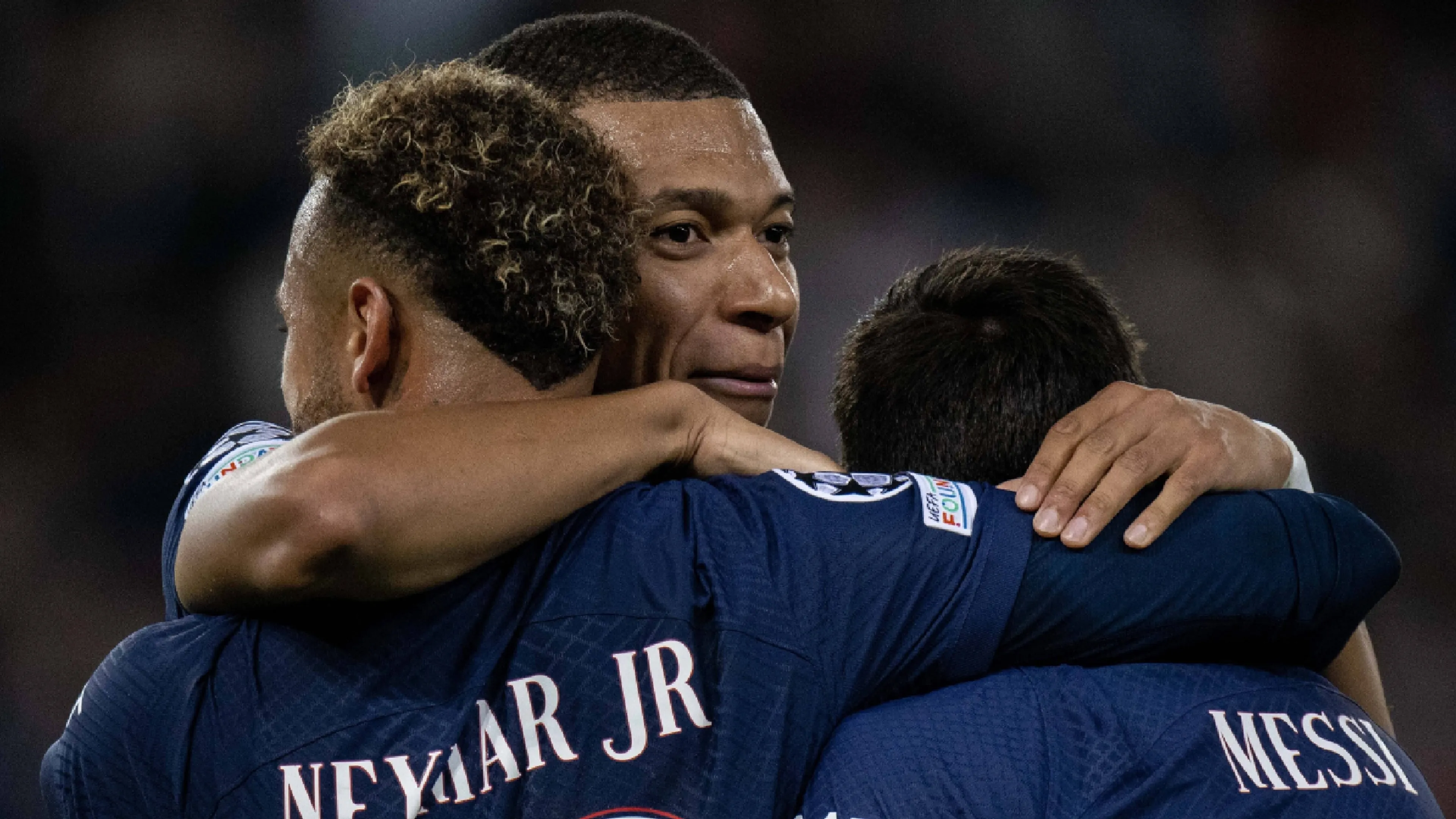 Copertina di La confessione di Neymar: "Al Psg Mbappé geloso di Messi, non poteva funzionare"