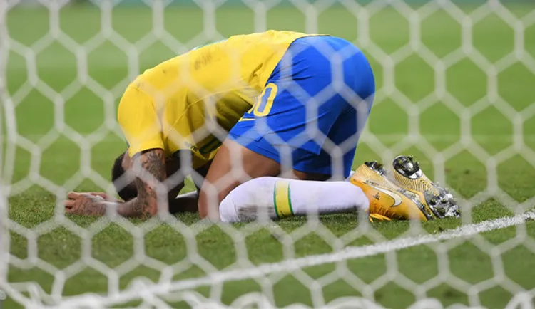 /images/n/e/y/neymarbrazilvsbelgiumquarterfinal2018tuwyh_lrdtnl.jpg