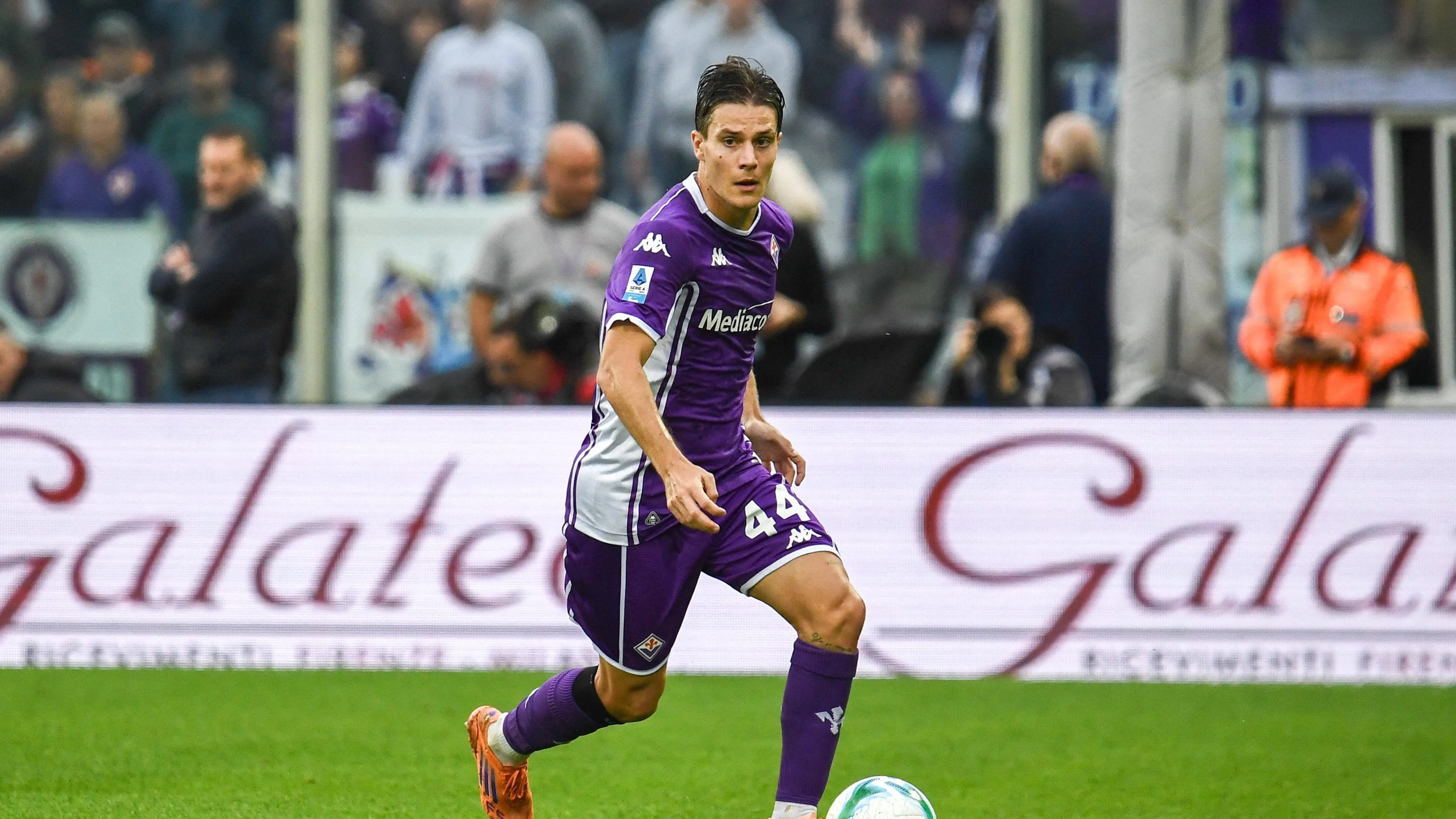 Nicolò Fagioli centrocampista della Fiorentina