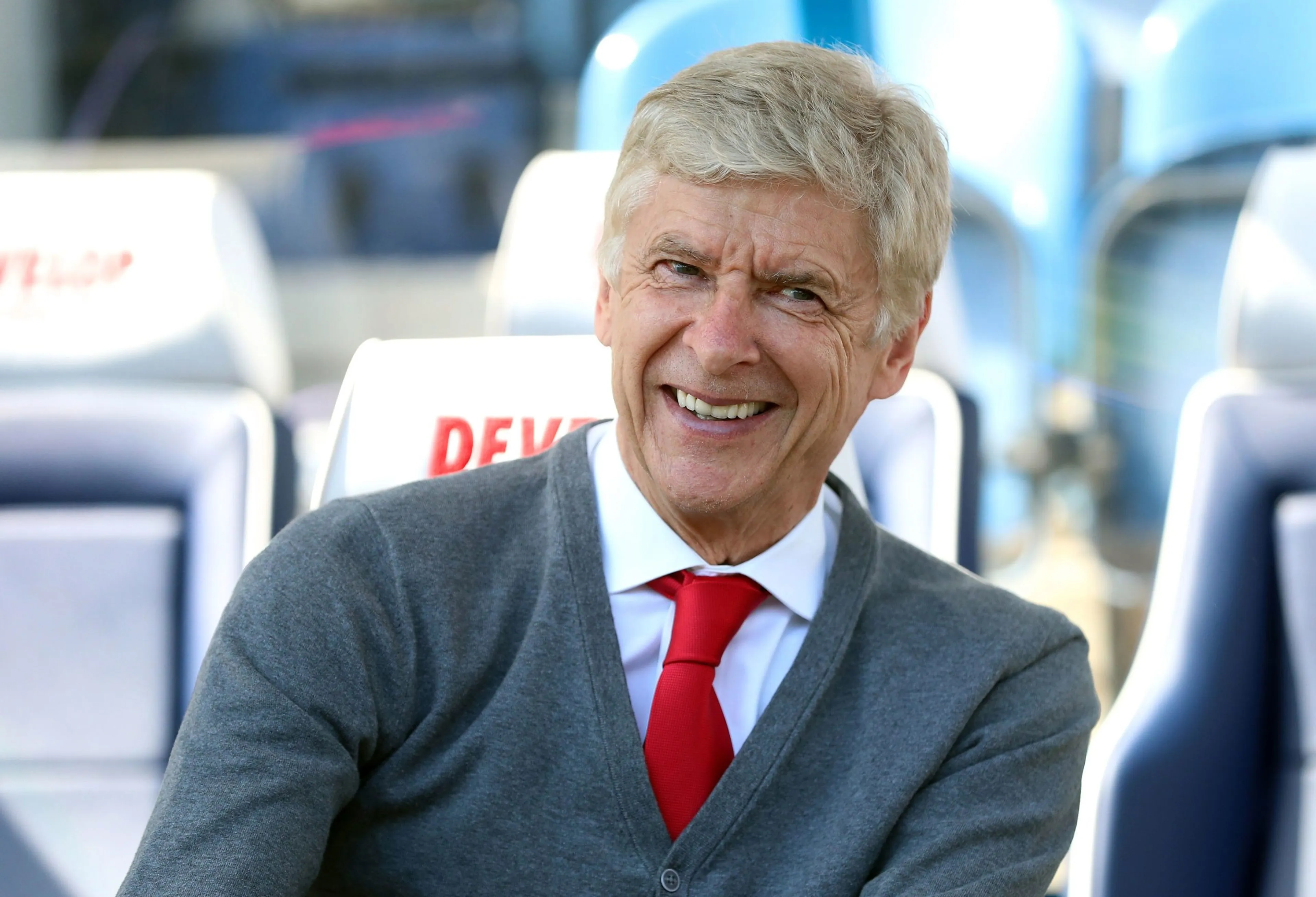 Copertina di Nuova proposta Wenger: “Compattare partite delle nazionali tutte in un mese o in 2 cicli”