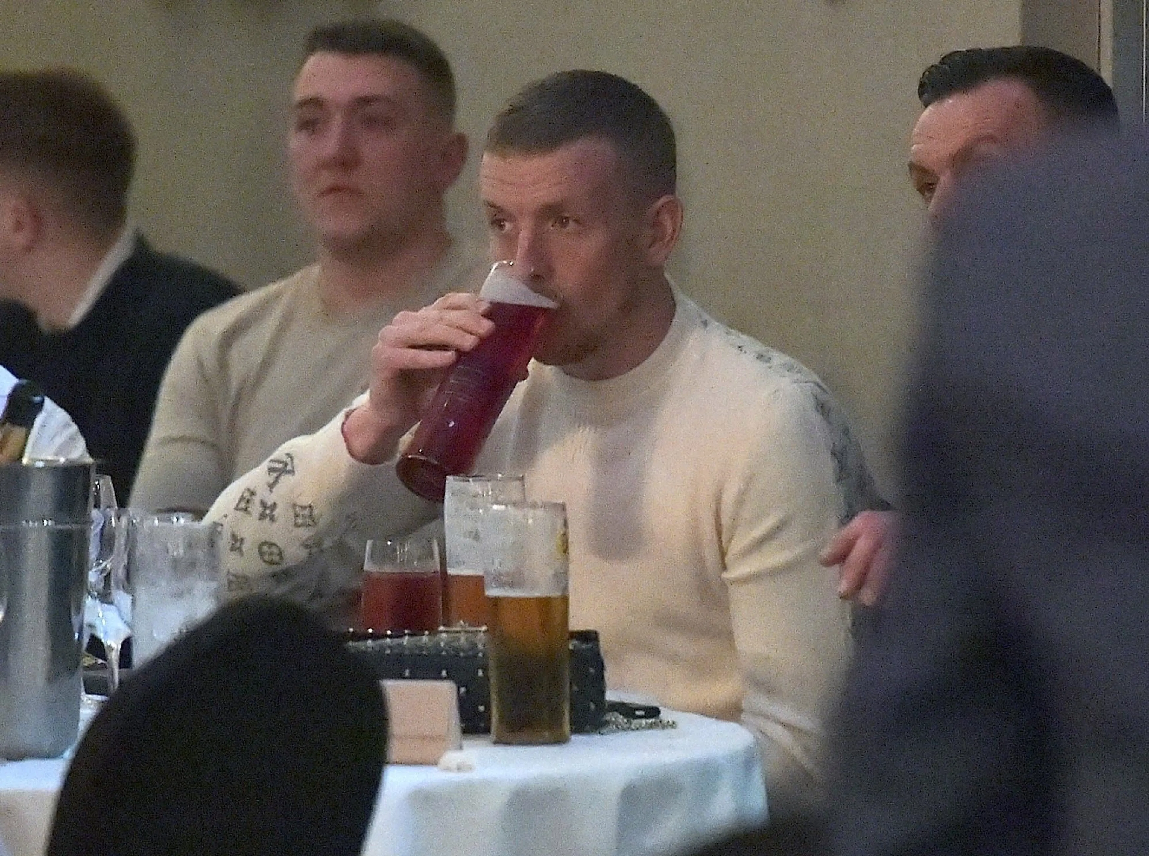 Copertina di Everton in quarantena, ma Pickford va a un evento di boxe: il club chiarisce