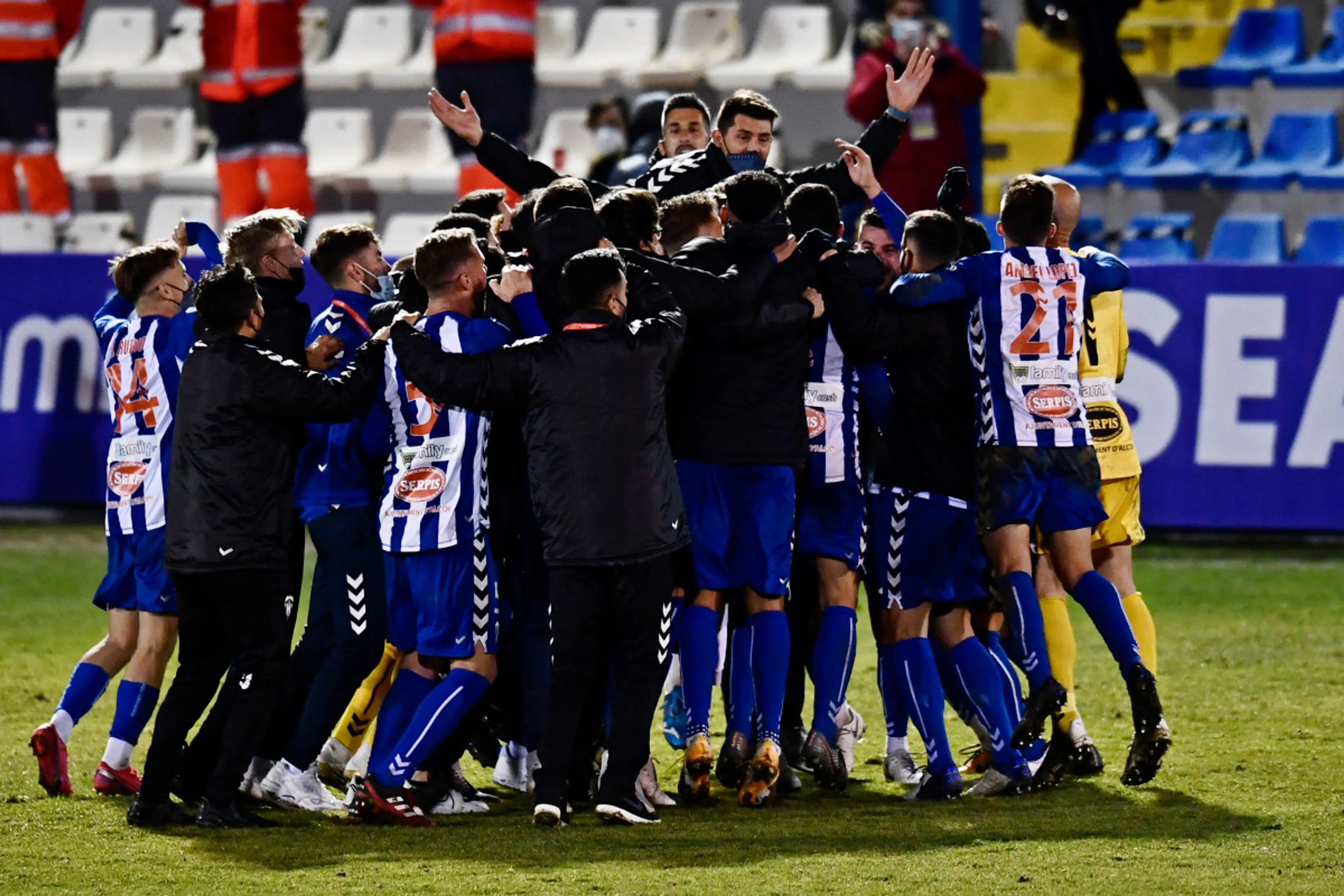 Copertina di Alcoyano, dopo vittoria con Real presidente svela monte ingaggi della squadra