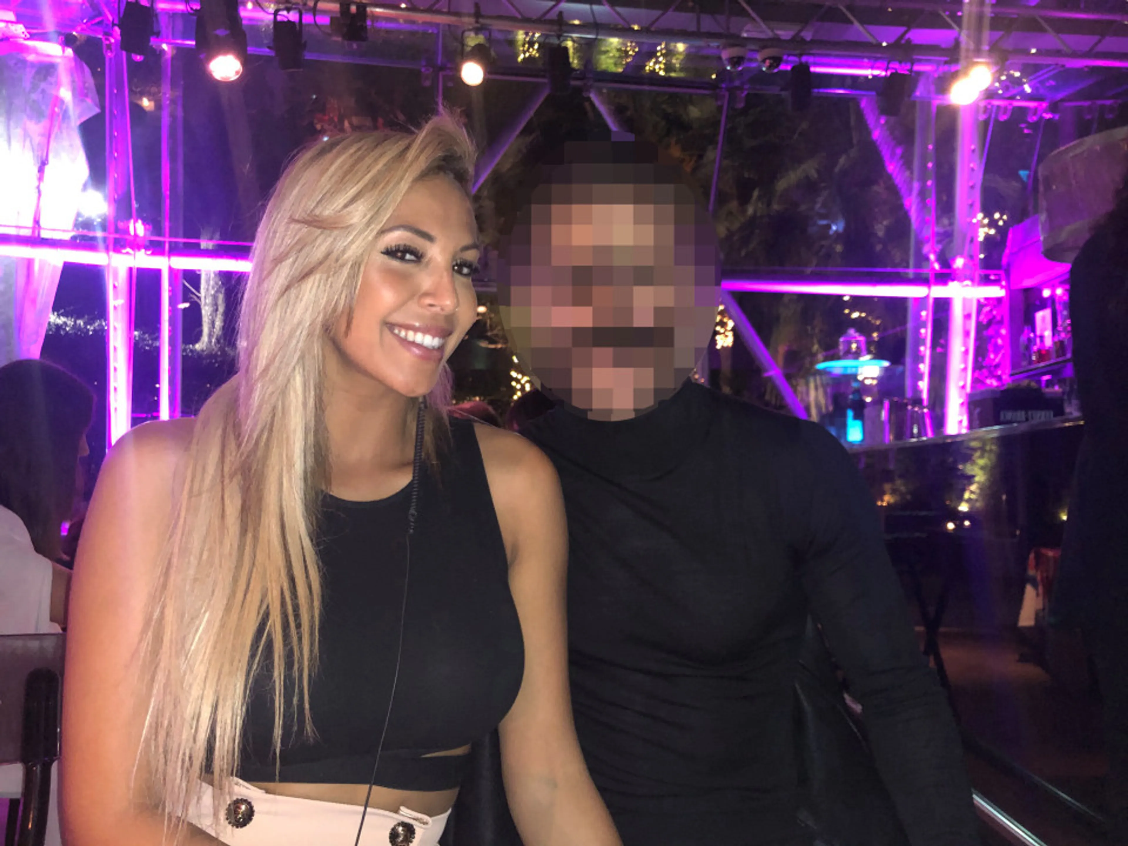 Copertina di Calciatore Premier sposato, l’ex amante confessa: “È padre di mia figlia ma è scomparso”