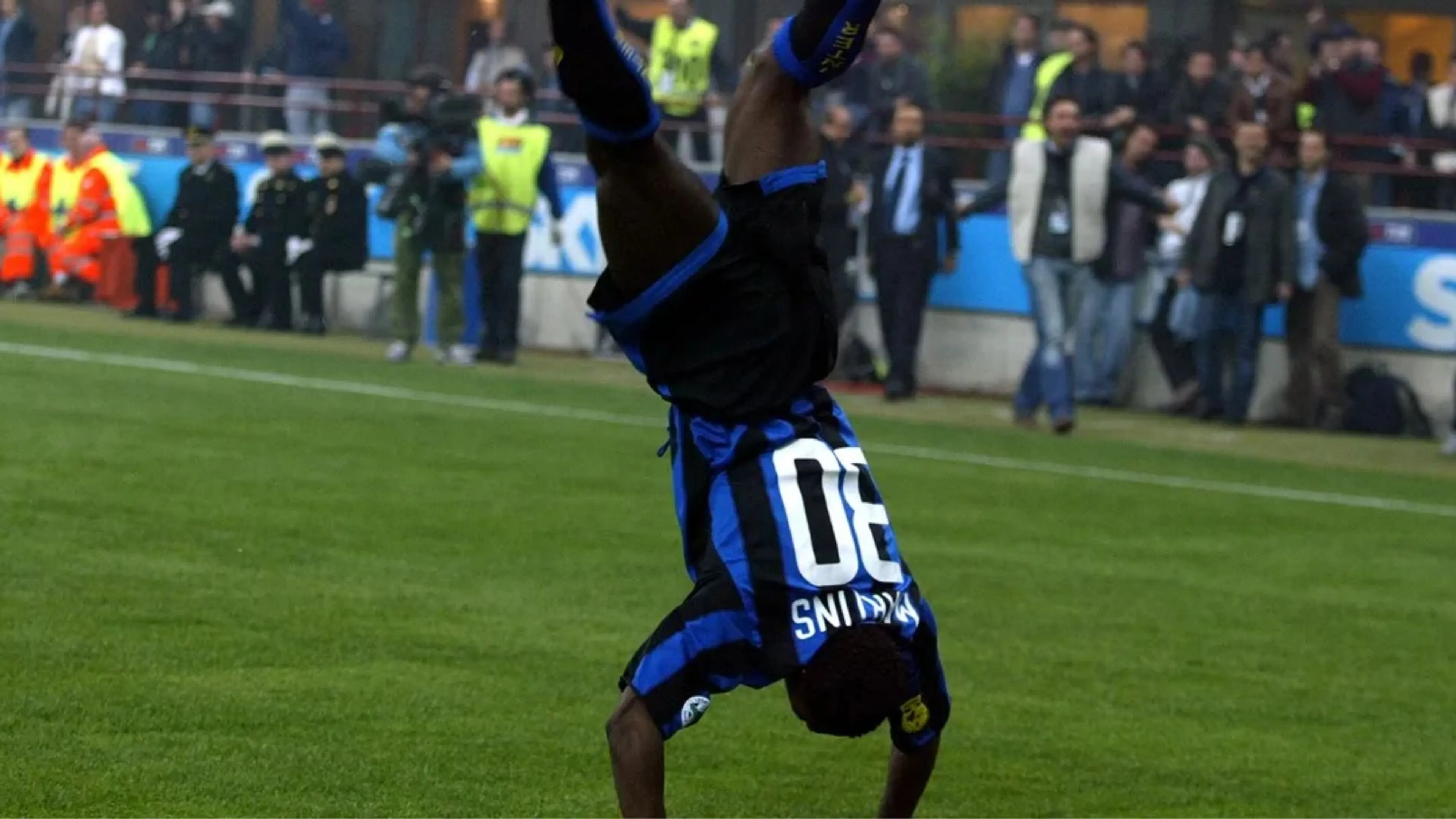 Copertina di CHE FINE HANNO FATTO? Dalle capriole al night club: Oba Oba Martins