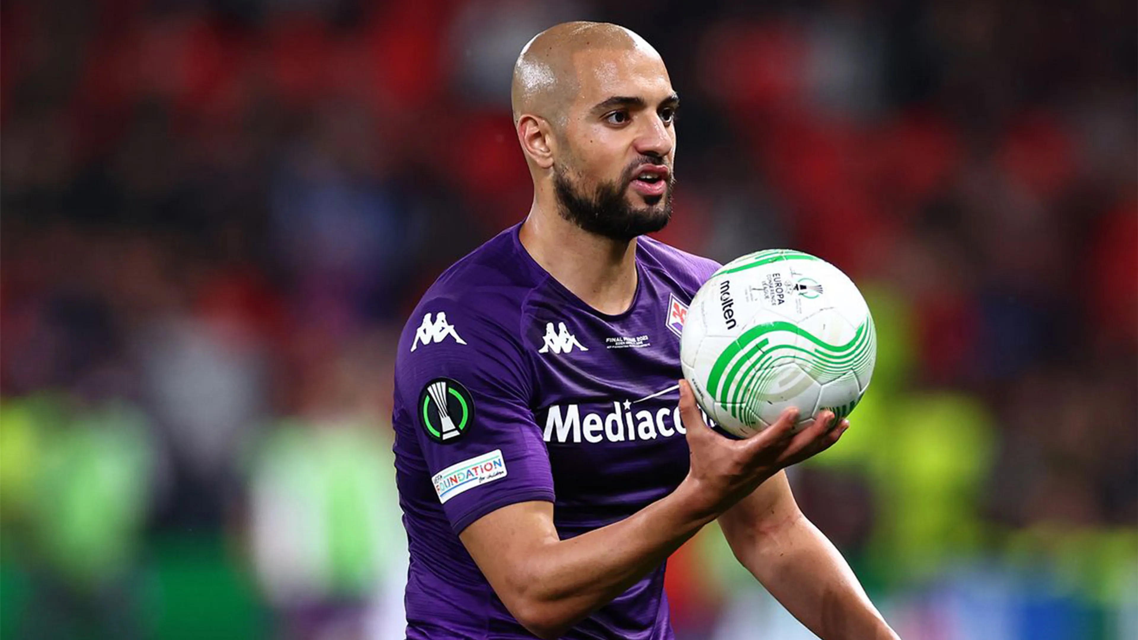 L'indecente offerta dello United per Amrabat che ha fatto infuriare la Fiorentina: "Proposta offensiva!"