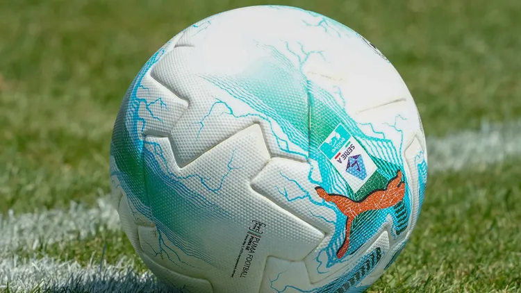 /images/o/f/f/official-serie-a-match-ball-during-the-pre-season-friendly-match-between-ssc-napoli-and-sorrento-at-stadio-comunale-teofilo-patini-castel-di-sangro-italy-on-10-august-2025-castel-di-sangro-stadio-comunale-teofilo-patini-aquila-italy-copyright-xfrancoxromanox-sp24-1215-098jpg_1755191971538.jpg