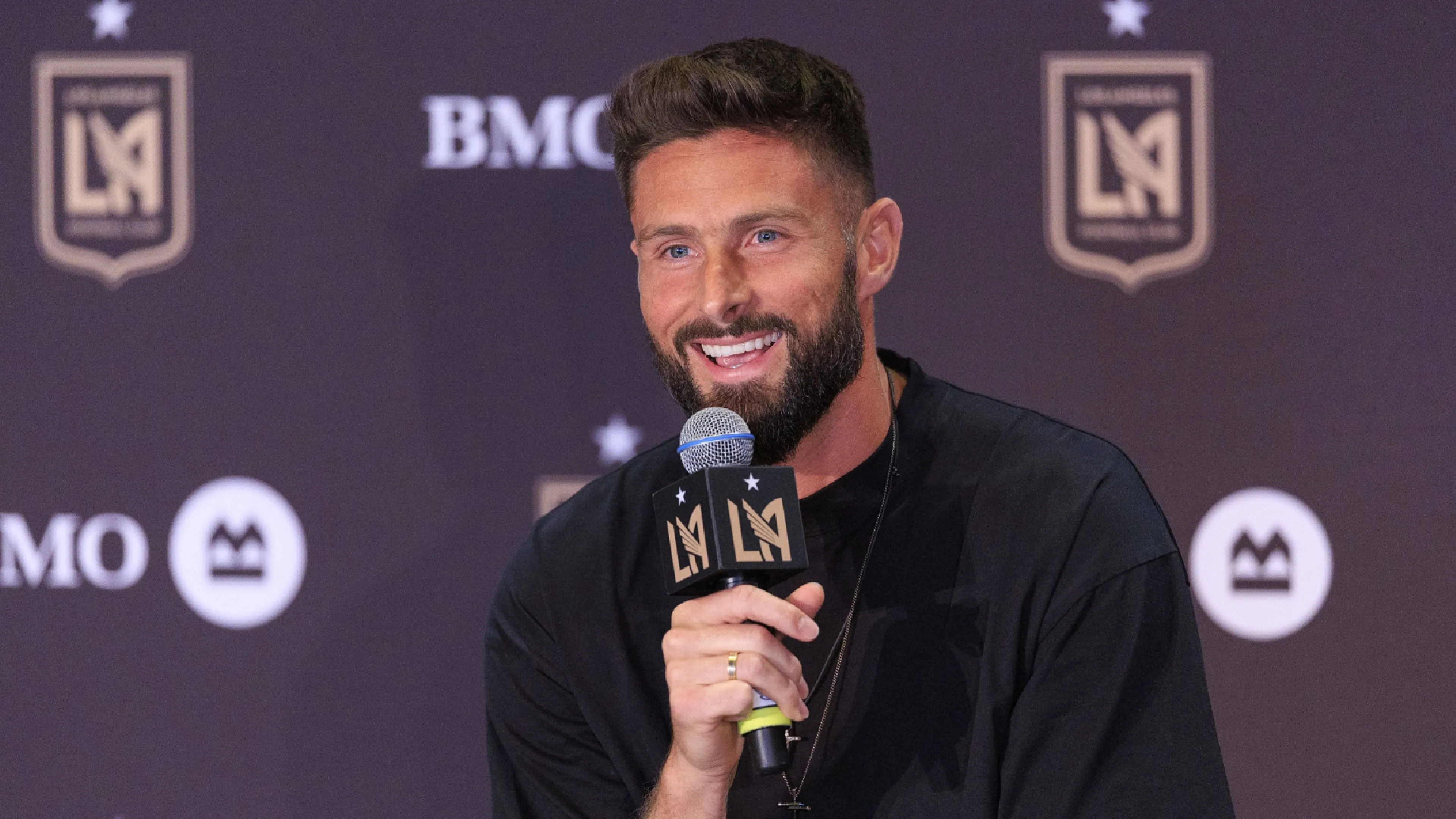 Giroud rivela: "In passato sono stato vicino all'Inter, ecco quando"