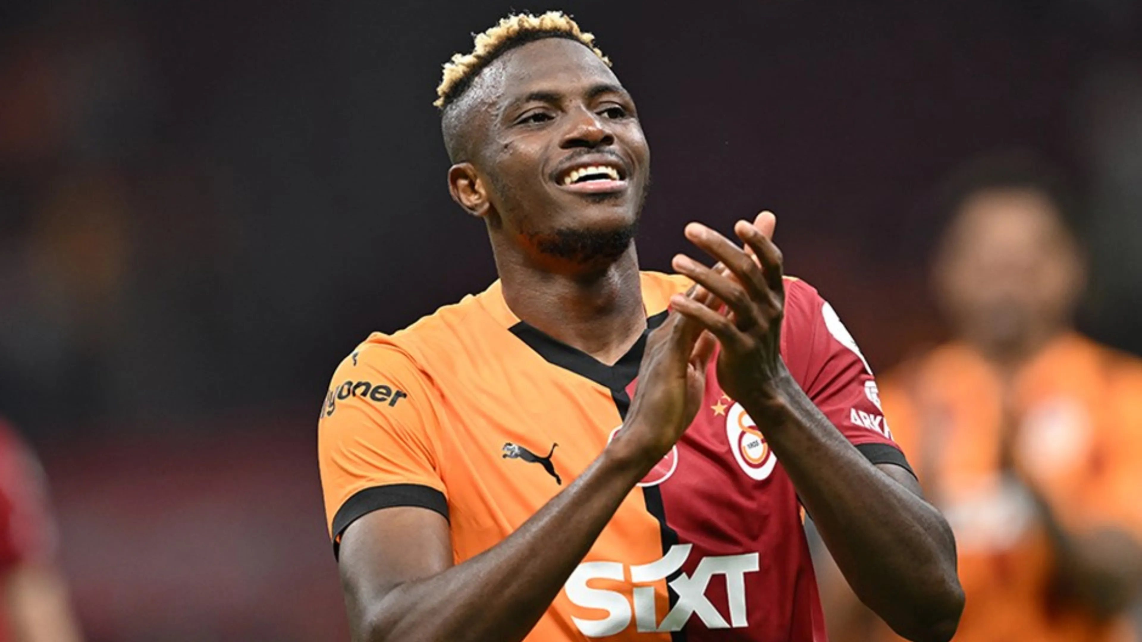 Copertina di Il Chelsea torna alla carica per Osimhen: c'è una clausola a parte per l'addio a gennaio