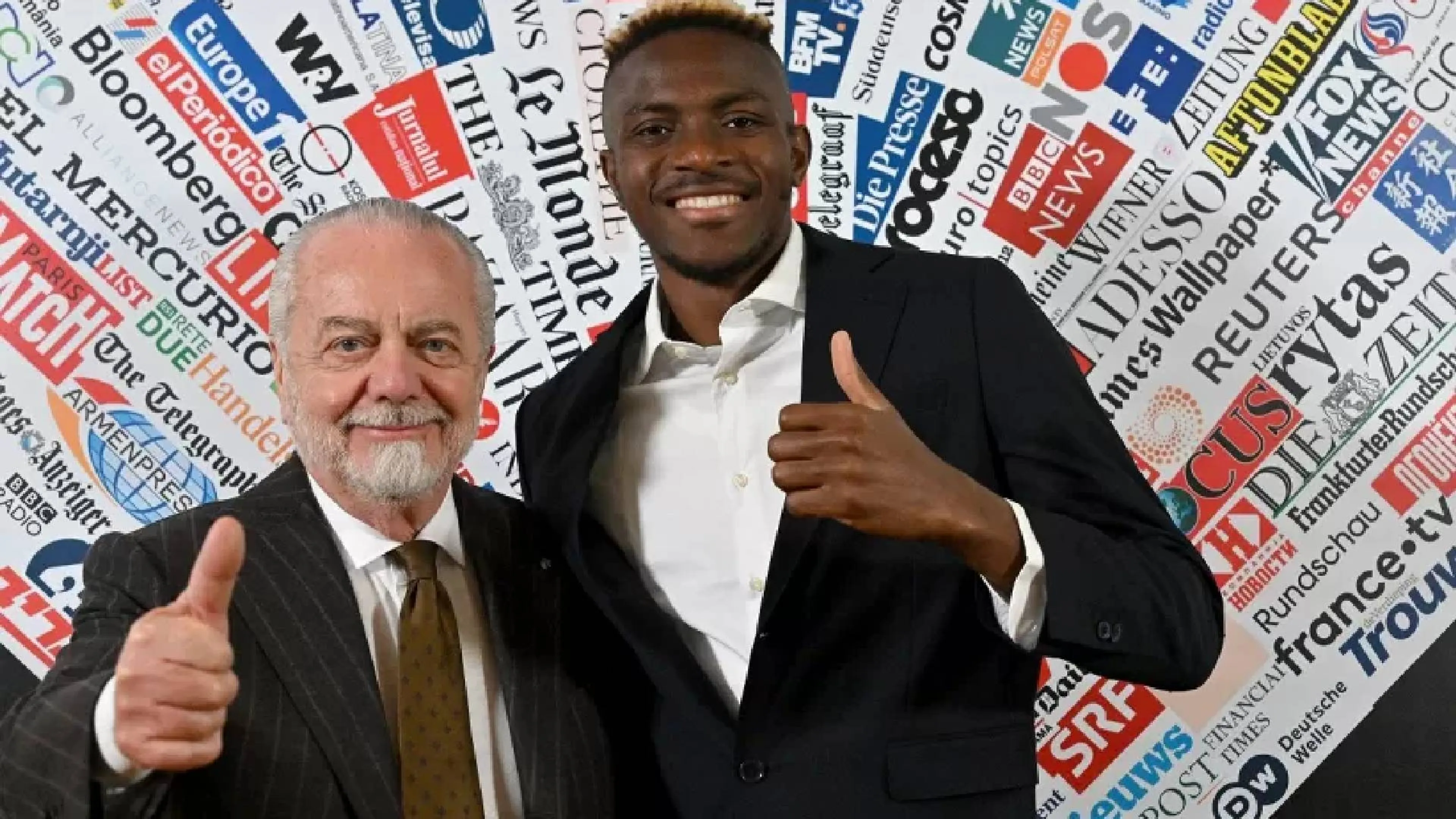 Copertina di De Laurentiis si sbilancia sul futuro di Osimhen: "Rinnoverà"