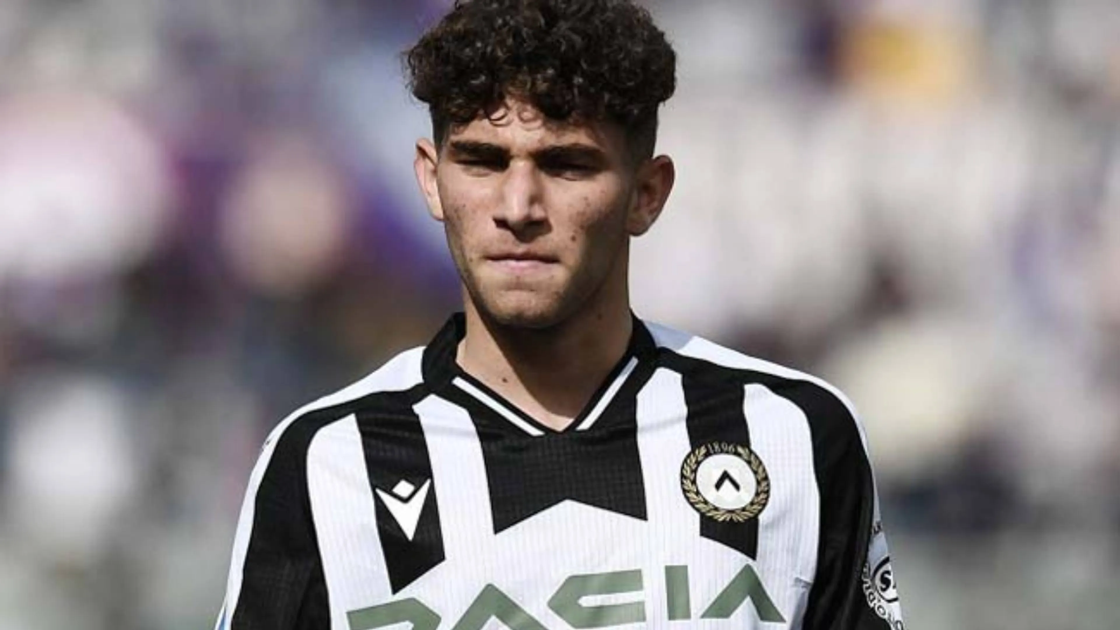 Copertina di Lo strano caso di Pafundi, da predestinato al... Losanna