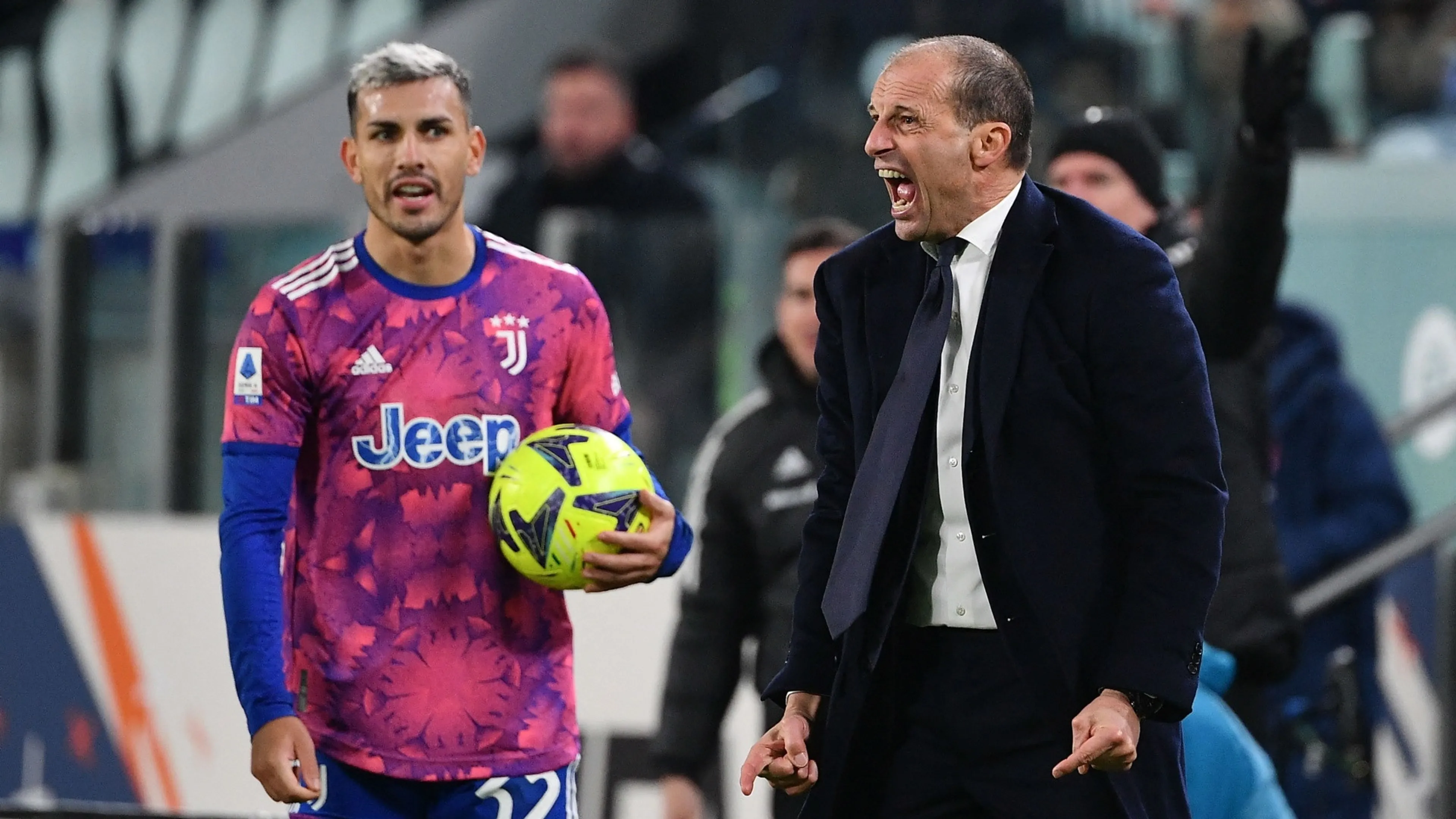 Copertina di Allegri parla del litigio con Paredes di Pasquetta