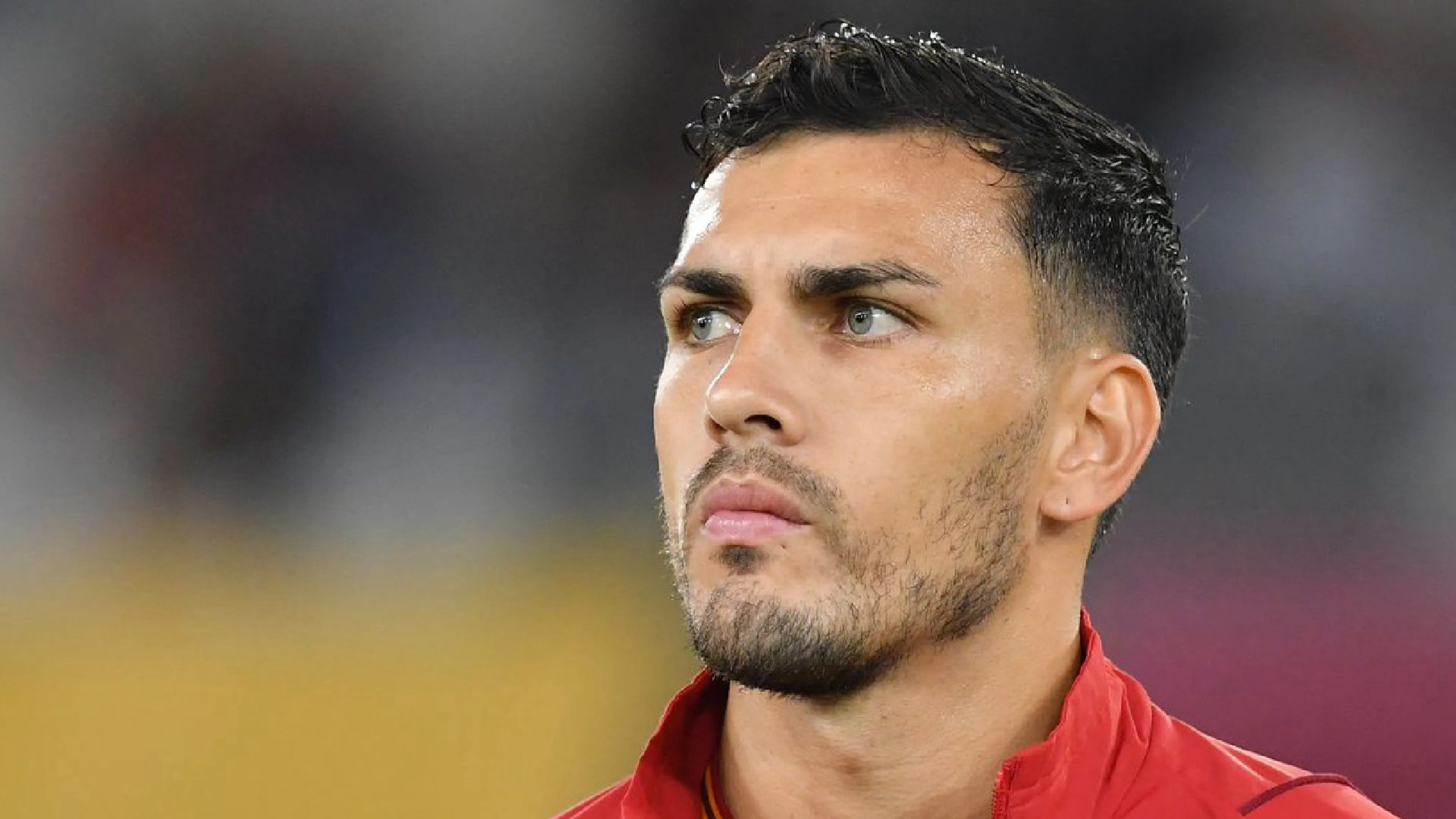 Copertina di Roma-Lazio comincia con la gaffe di Paredes: scambia l'Arena di Verona per il Colosseo