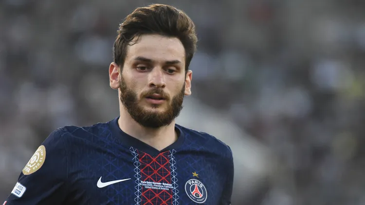 /images/p/a/r/paris-saint-germain-fc-v-botafogo-fr-group-b-fifa-club-world-cup-2025-khvicha-kvaratskhelia-of-paris-saint-germain-plays-during-the-match-between-paris-saint-germain-fc-and-botafogo-fr-at-rose-bowl-stadium-in-pasadena-la-usa-on-june-19-2025-los-angeles-united-states-copyright-xfedericoxperettix-originalfilenameperetti-parissai250619np0afjpgjpg_1750670786948.jpg