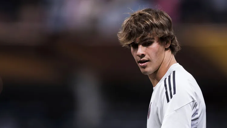 /images/p/a/r/paris-saint-germain-fc-v-inter-miami-cf-fifa-club-world-cup-benjamin-cremaschi-of-inter-miami-cf-looks-on-during-warm-up-prior-to-the-fifa-club-world-cup-round-of-16-football-match-between-paris-saint-germain-fc-and-inter-miami-cf-atlanta-united-states-copyright-xnicoloxcampoxjpg_1758213632305.jpg