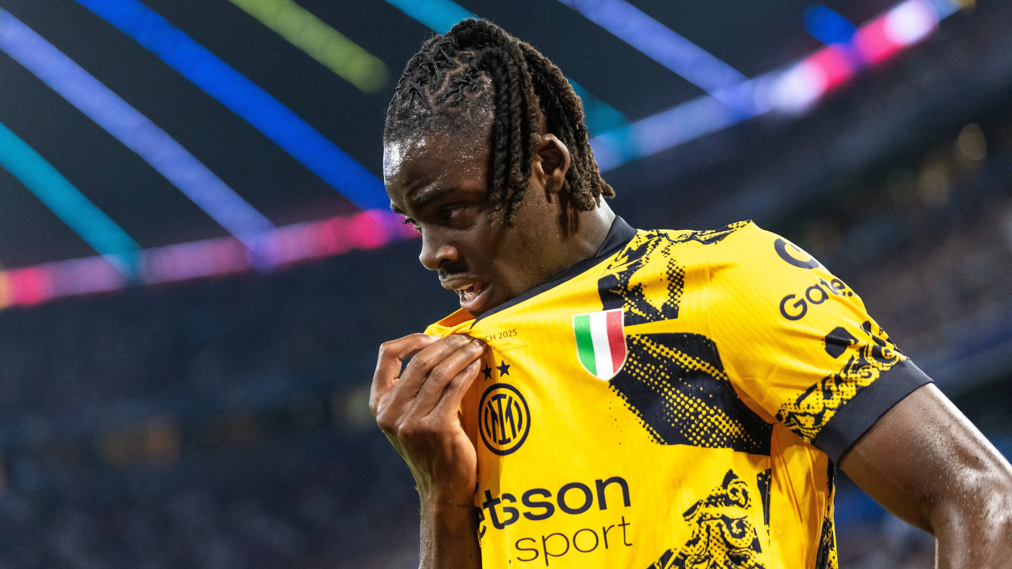L'Inter apre alla cessione di Bisseck, ma rifiuta la prima offerta del Crystal Palace: servono 40 milioni
