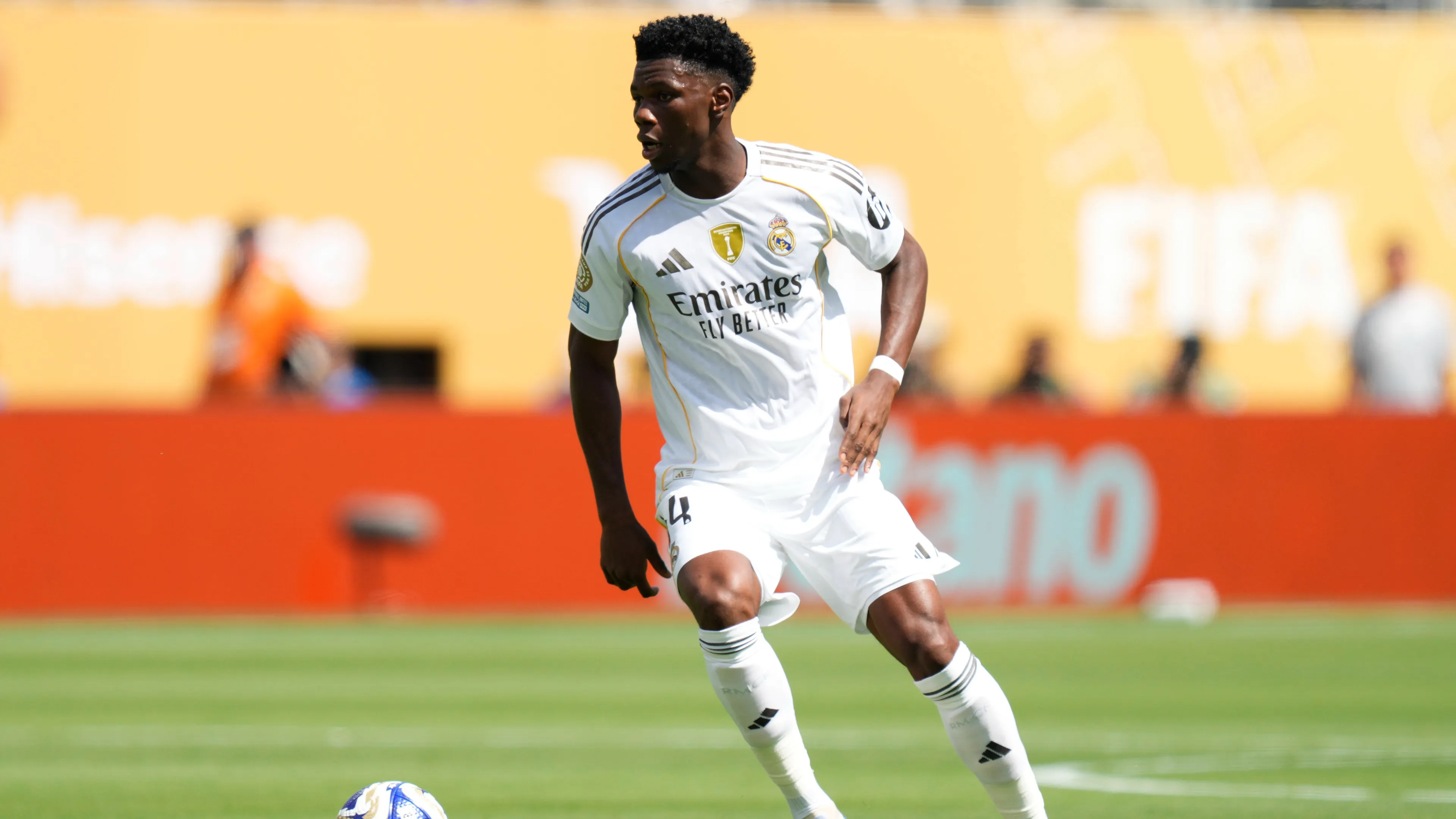Manchester United, offerta da capogiro per Tchouameni