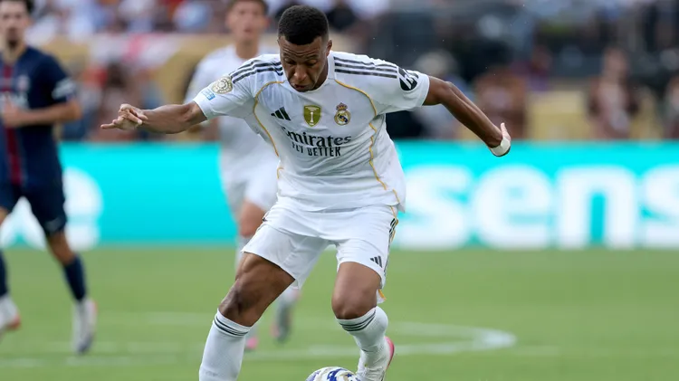 /images/p/a/r/paris-saint-germain-v-real-madrid-cf-semi-final-fifa-club-world-cup-2025-kylian-mbappe-of-real-madrid-cf-of-real-madrid-cf-on-the-ball-the-fifa-club-world-cup-2025-semi-final-match-between-paris-saint-germain-and-real-madrid-cf-at-metlife-stadium-on-july-9-2025-in-east-rutherford-united-states-east-rutherford-metlife-stadium-nj-united-states-copyright-xrichardxsellers-sportsphoto-aplx-14130776jpg_1753203912693.jpg