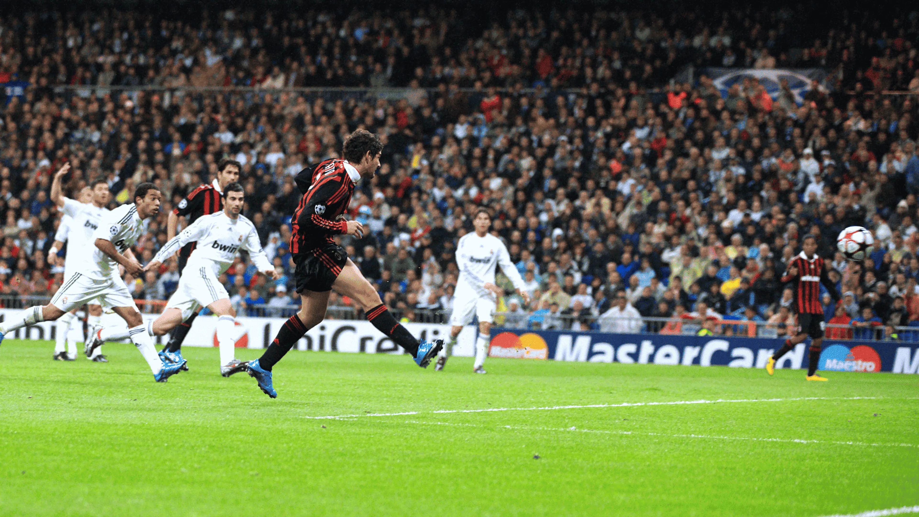 AMARCORD | 21 ottobre 2009, Real Madrid-Milan 2-3: la notte del "Papero" al Bernabeu