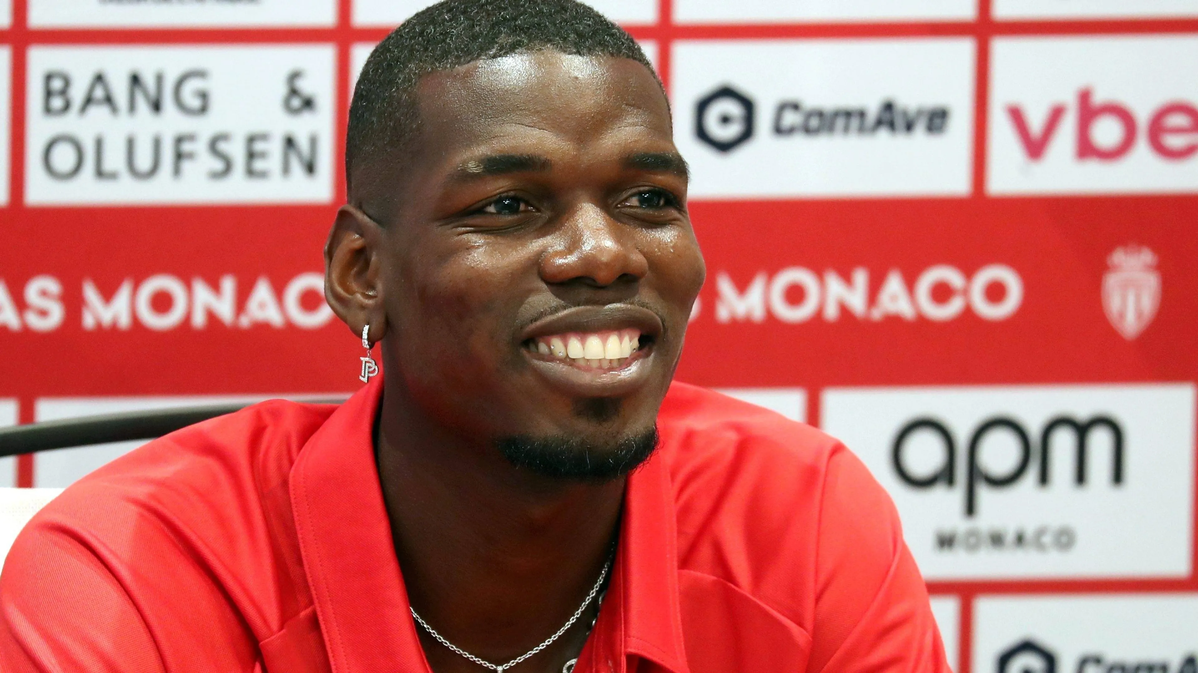 Pogba si presenta: "Libero come un uccello. Juve? Alcuni mi hanno aiutato". E fa i nomi