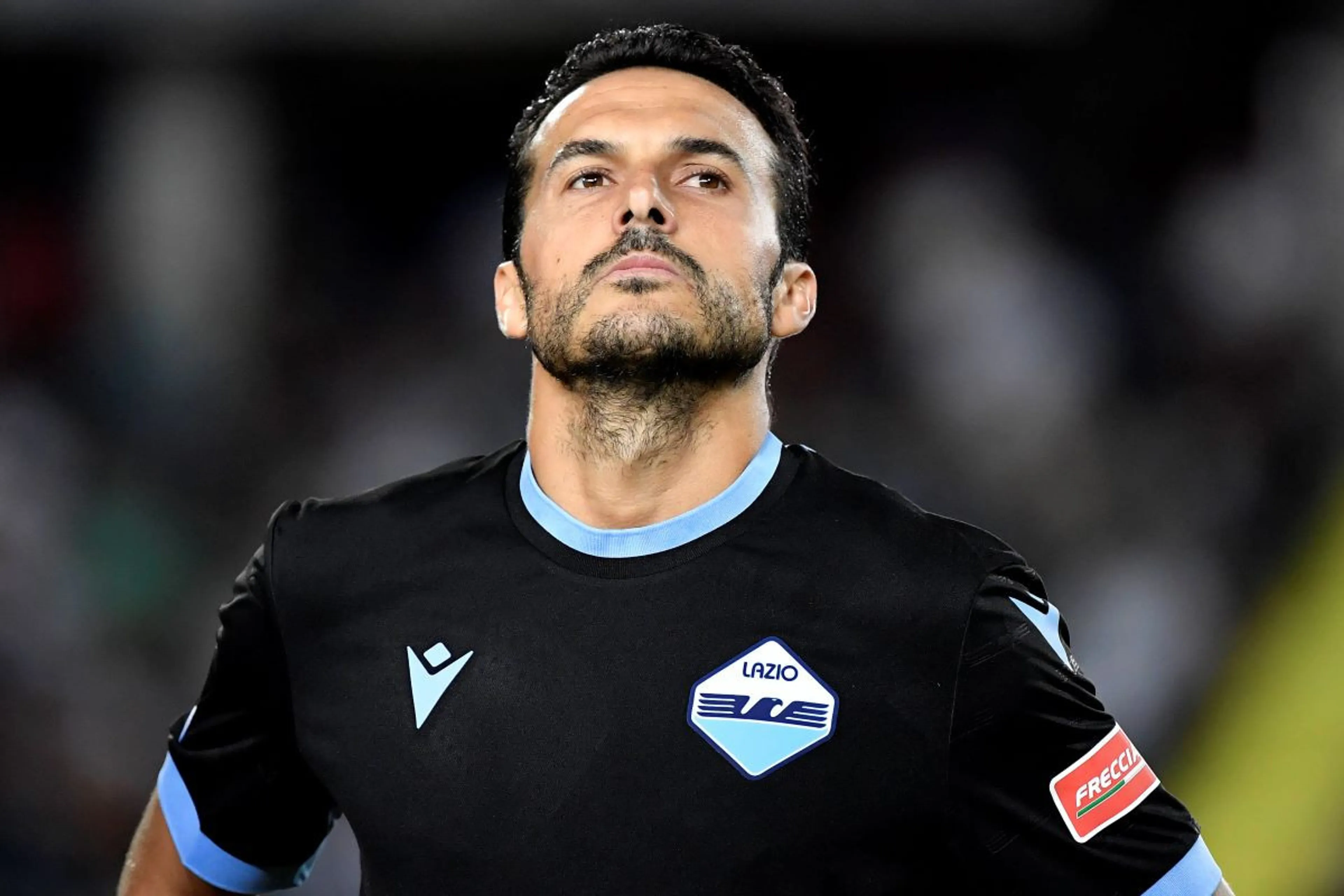Copertina di Pedro: “Alla Roma messo fuori rosa senza nemmeno discutere. Fiducia a Sarri”