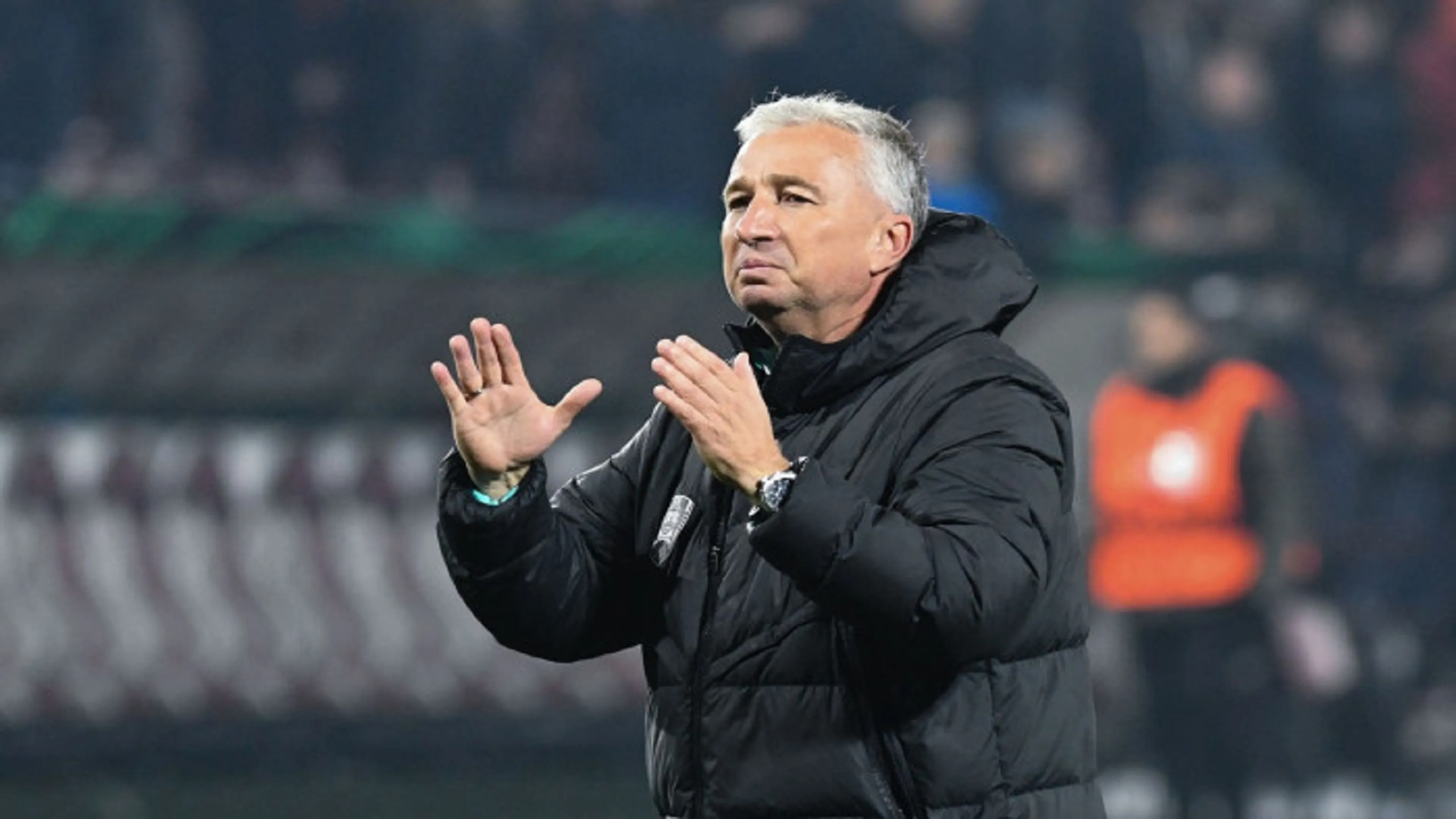 Copertina di Petrescu non le manda a dire a Sarri: “Di cosa ti lamenti?”