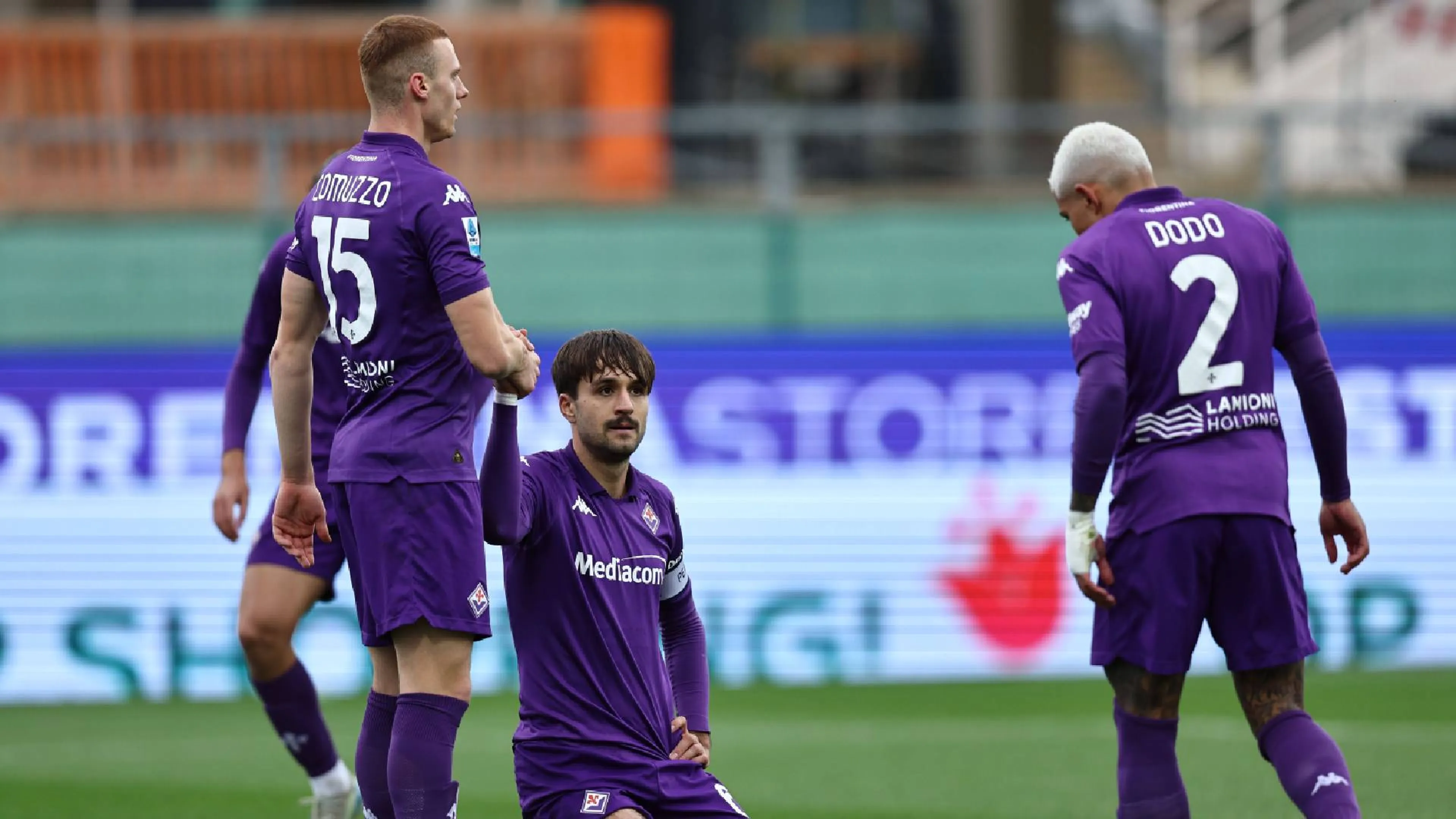 Milan, per la difesa nome a sorpresa: piace Comuzzo della Fiorentina, contatti avviati