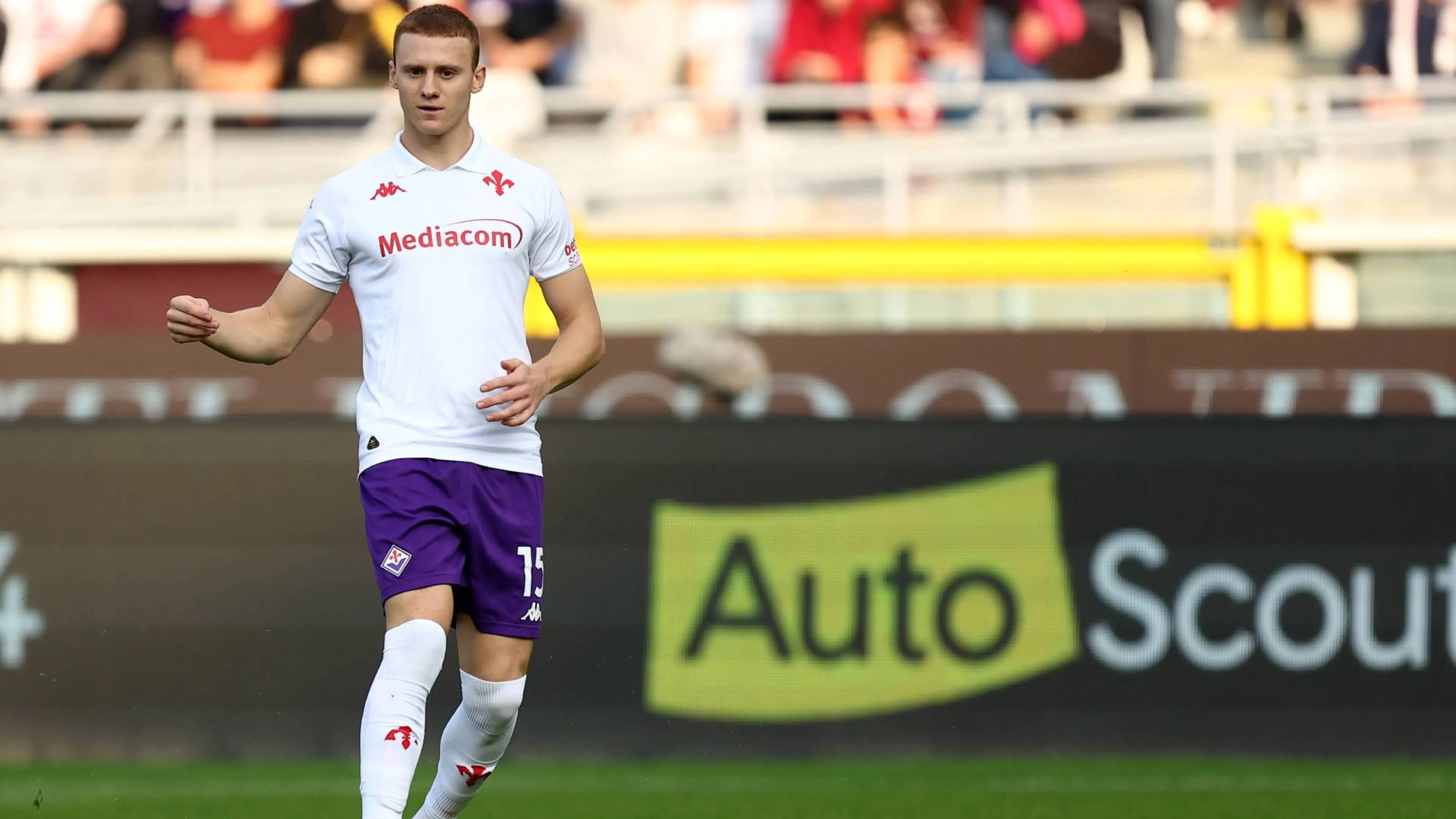 Copertina di Nazionale: chi è Comuzzo, il difensore della Fiorentina convocato da Spalletti per le sfide contro Belgio e Francia