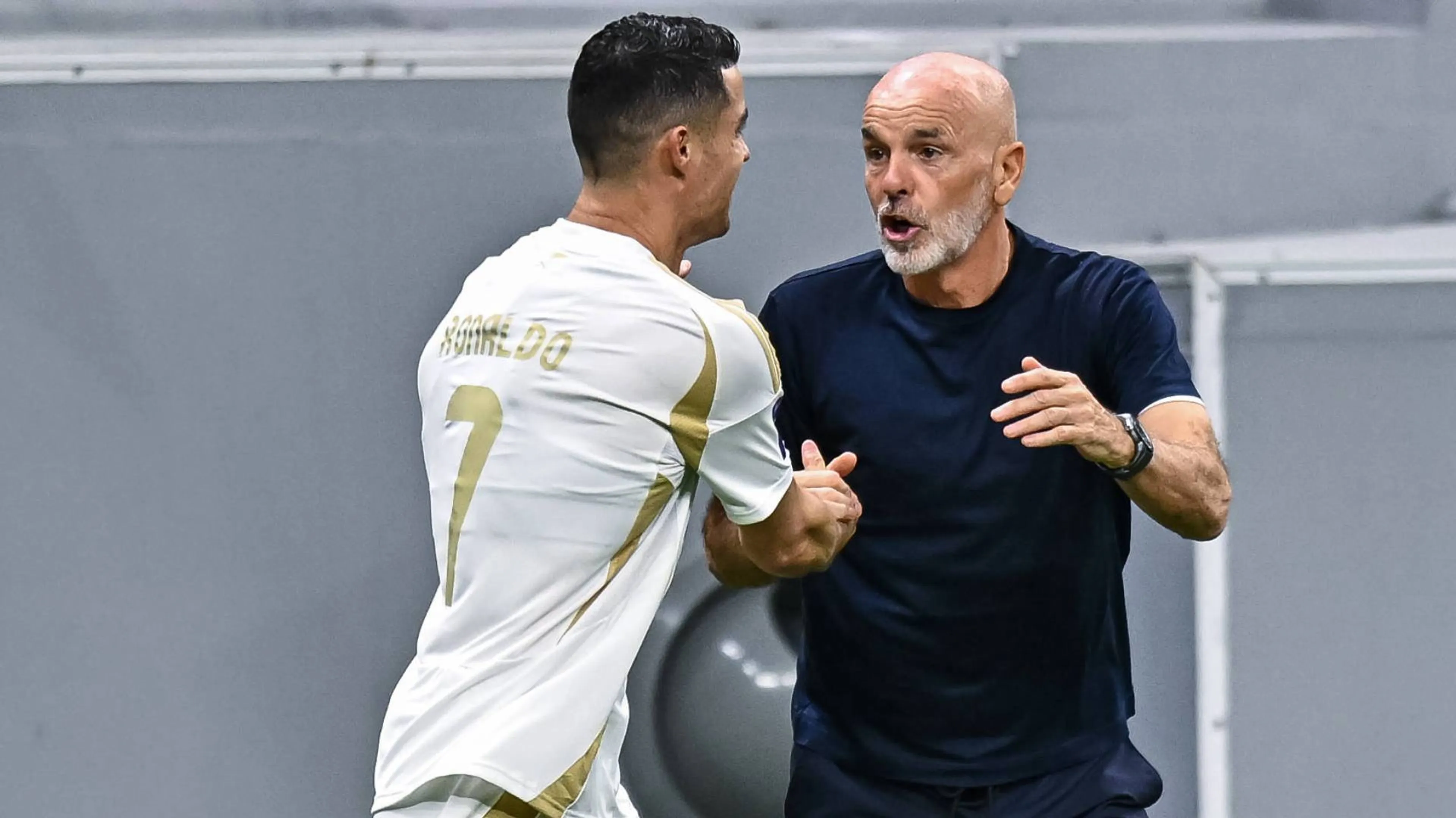 Copertina di Pioli la combina grossa: fa arrabbiare Ronaldo e ora rischia l'esonero!