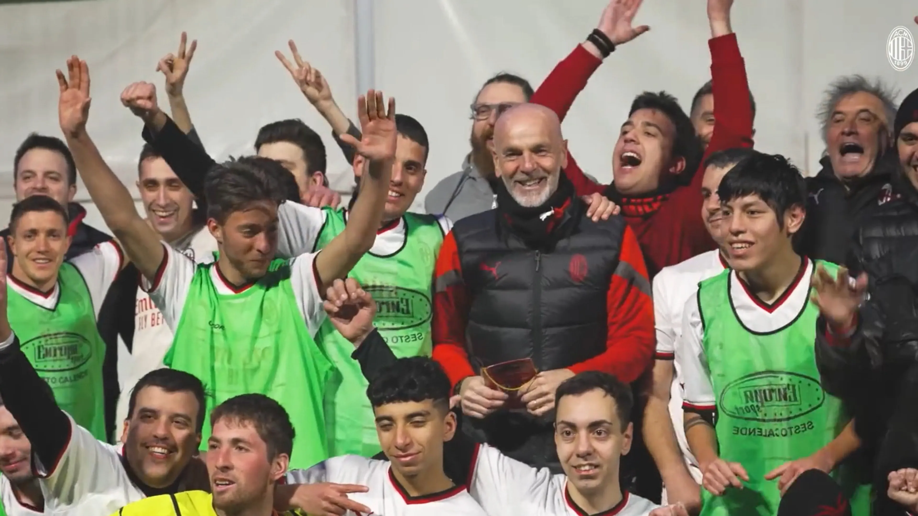 Copertina di Pioli sorprende tutti e va ad allenare il Vharese