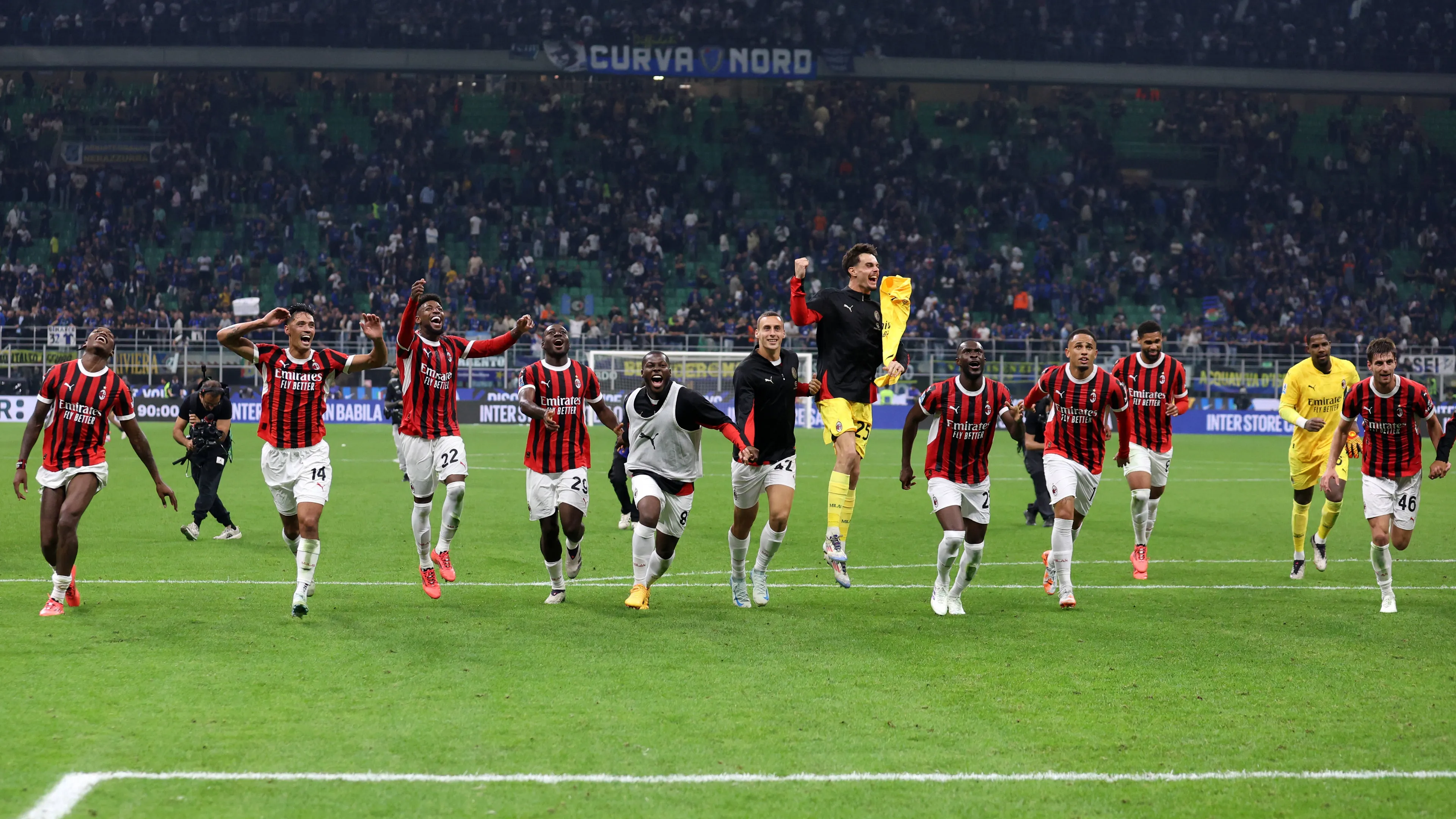 Emerson Royal, futuro in Spagna? Avvistato l’agente nella sede del Betis