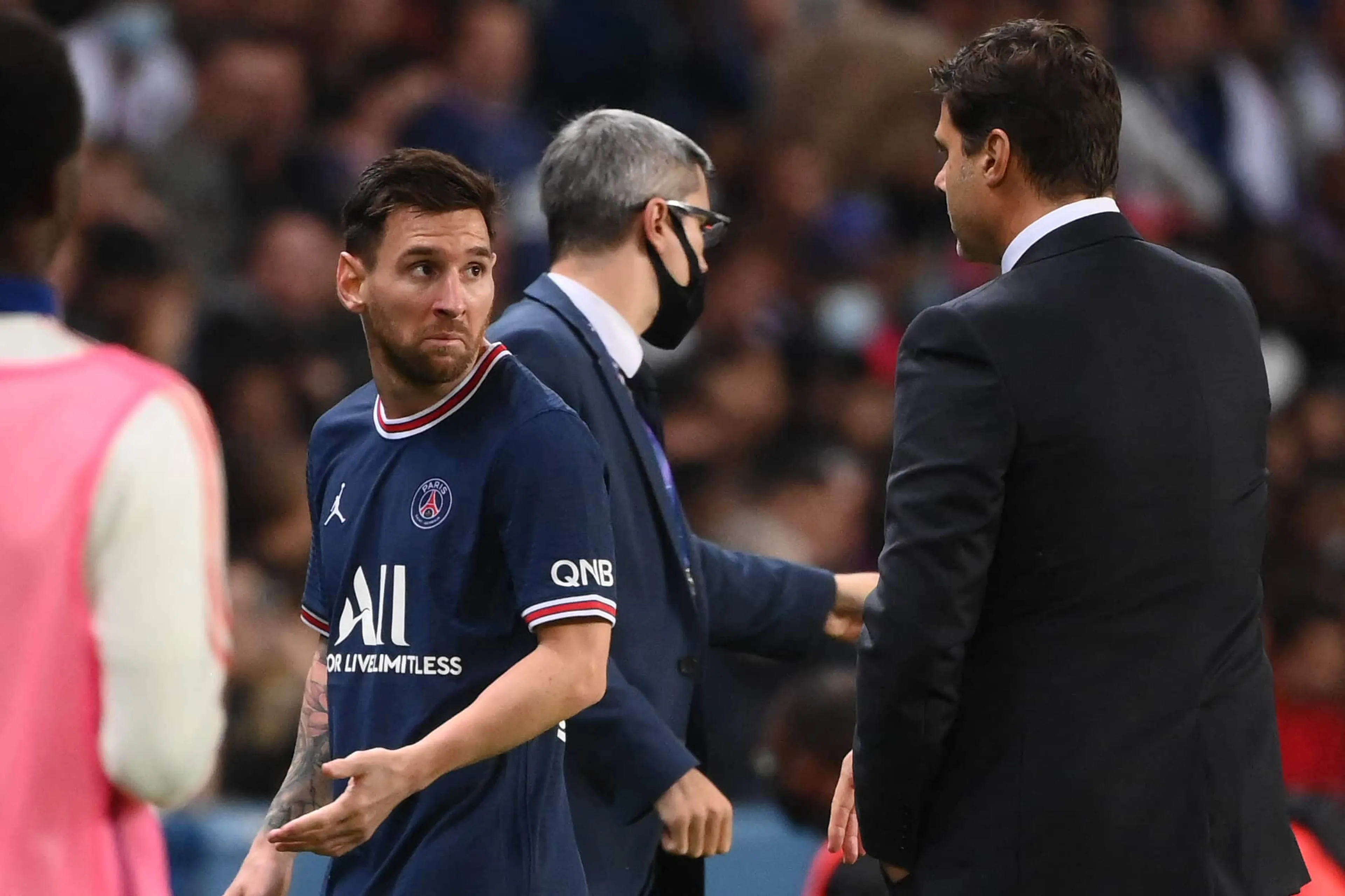 Copertina di Messi sostituito, non dà la mano a Pochettino. Il tecnico: “Penso solo al bene della squadra”