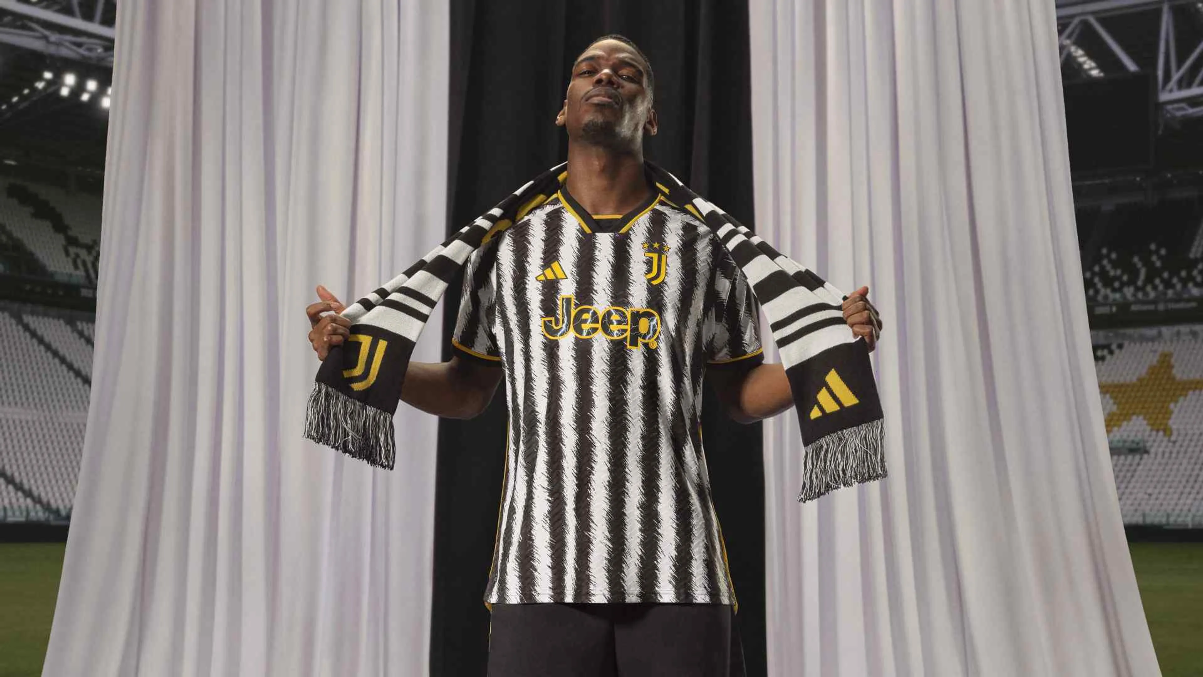 Copertina di Bianco, nero e... giallo! La Juventus presenta la nuova maglia per la prossima stagione