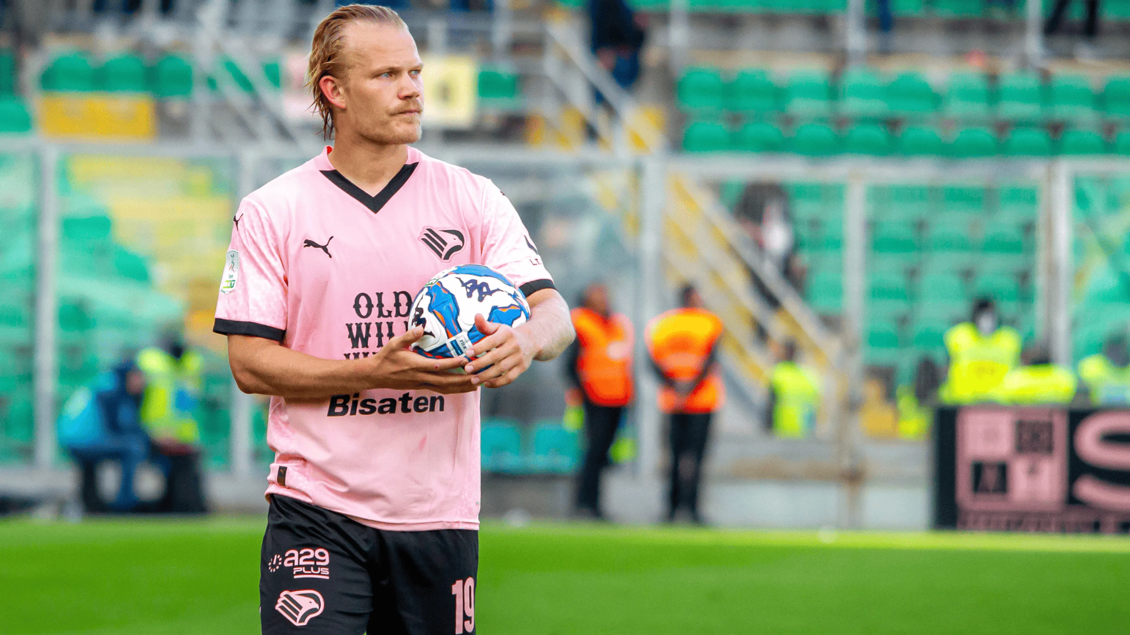 Pohjanpalo: "Ero legato al Venezia ma non potevo dire no al Palermo. Sogno di riportarlo in serie A"