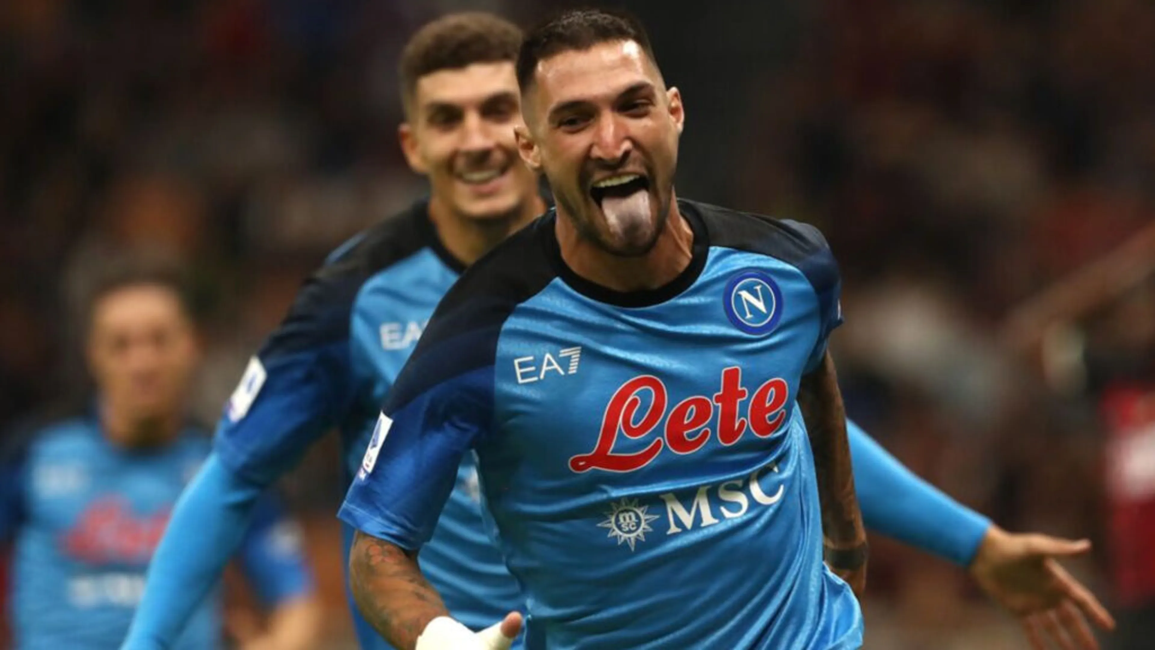 Copertina di Politano ci ricasca: pizzicato alle Maldive con un'altra per cui "ha perso la testa". Finita la love story con Ginevra Sozzi?