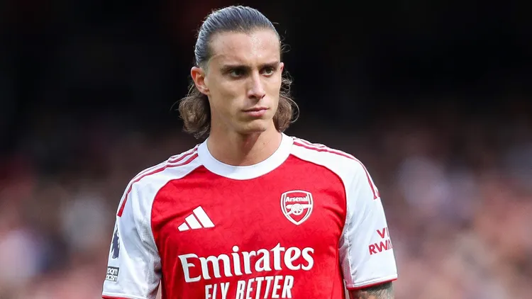 /images/p/r/e/premier-league-arsenal-v-nottingham-forest-riccardo-calafiori-of-arsenal-looks-on-during-the-premier-league-match-arsenal-vs-nottingham-forest-at-emirates-stadium-london-united-kingdom-13th-september-2025-photo-by-izzy-poles-news-images-london-emirates-stadium-greater-london-united-kingdom-copyright-xizzyxpoles-newsximagesxjpg_1758040789989.jpg