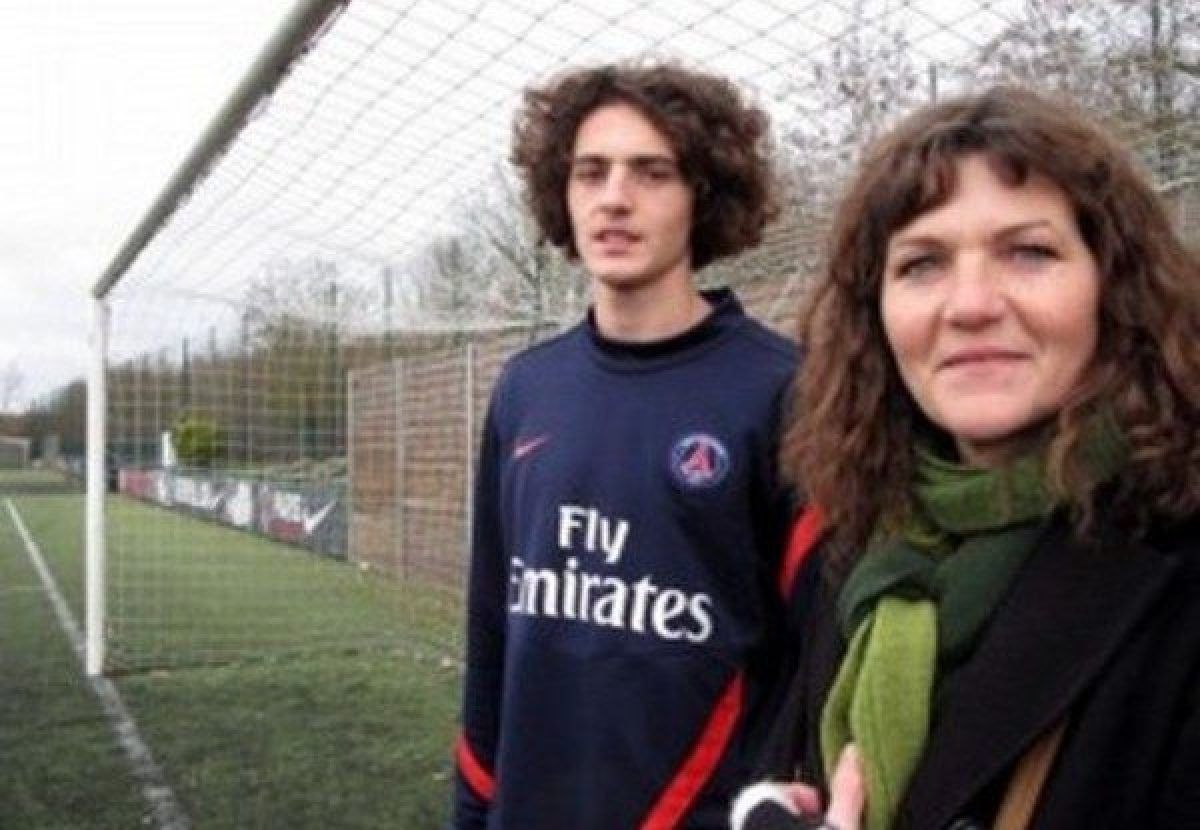 rabiot-licenzia-la-madre-agente