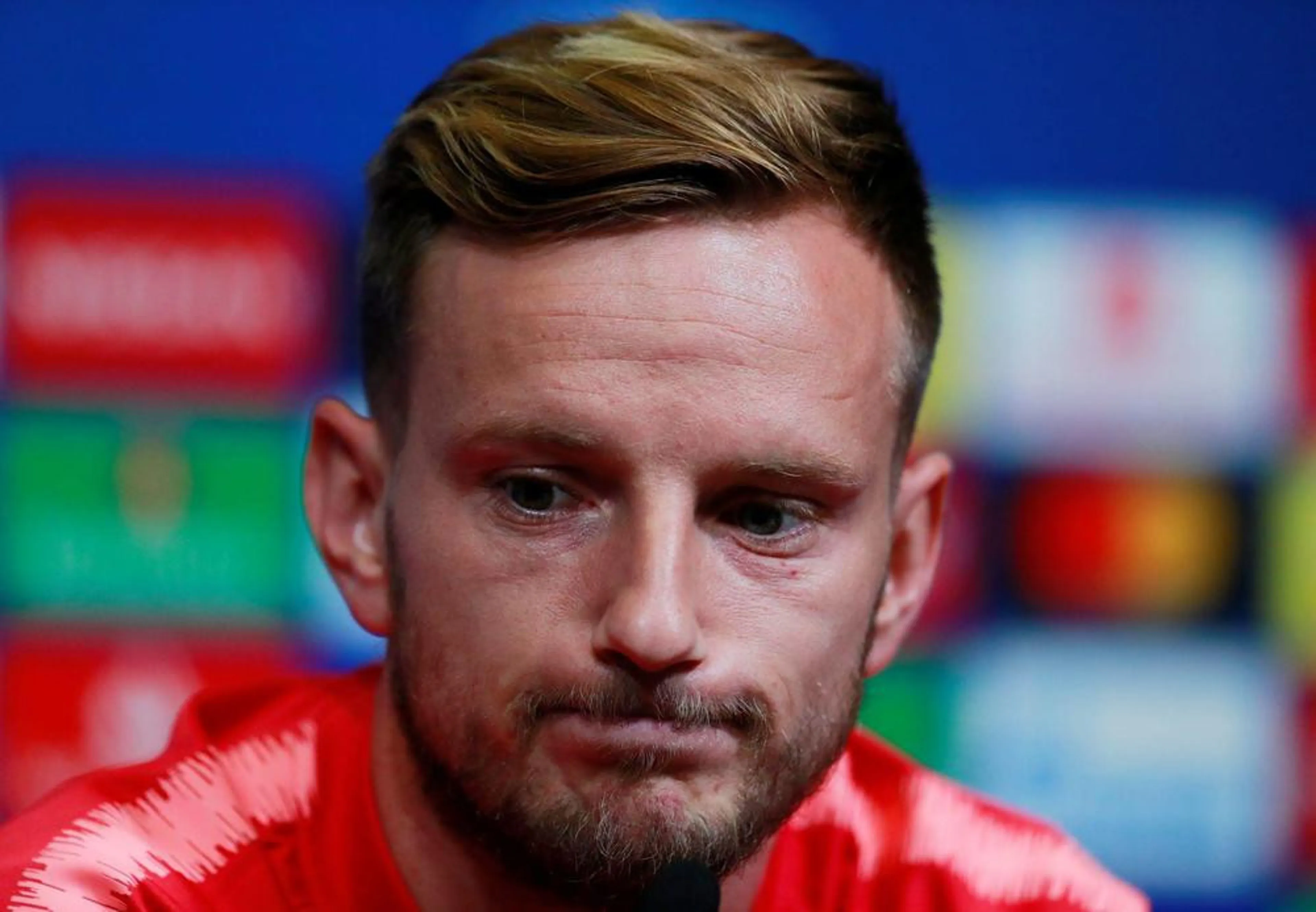 rakitic-lascia-il-barcellona