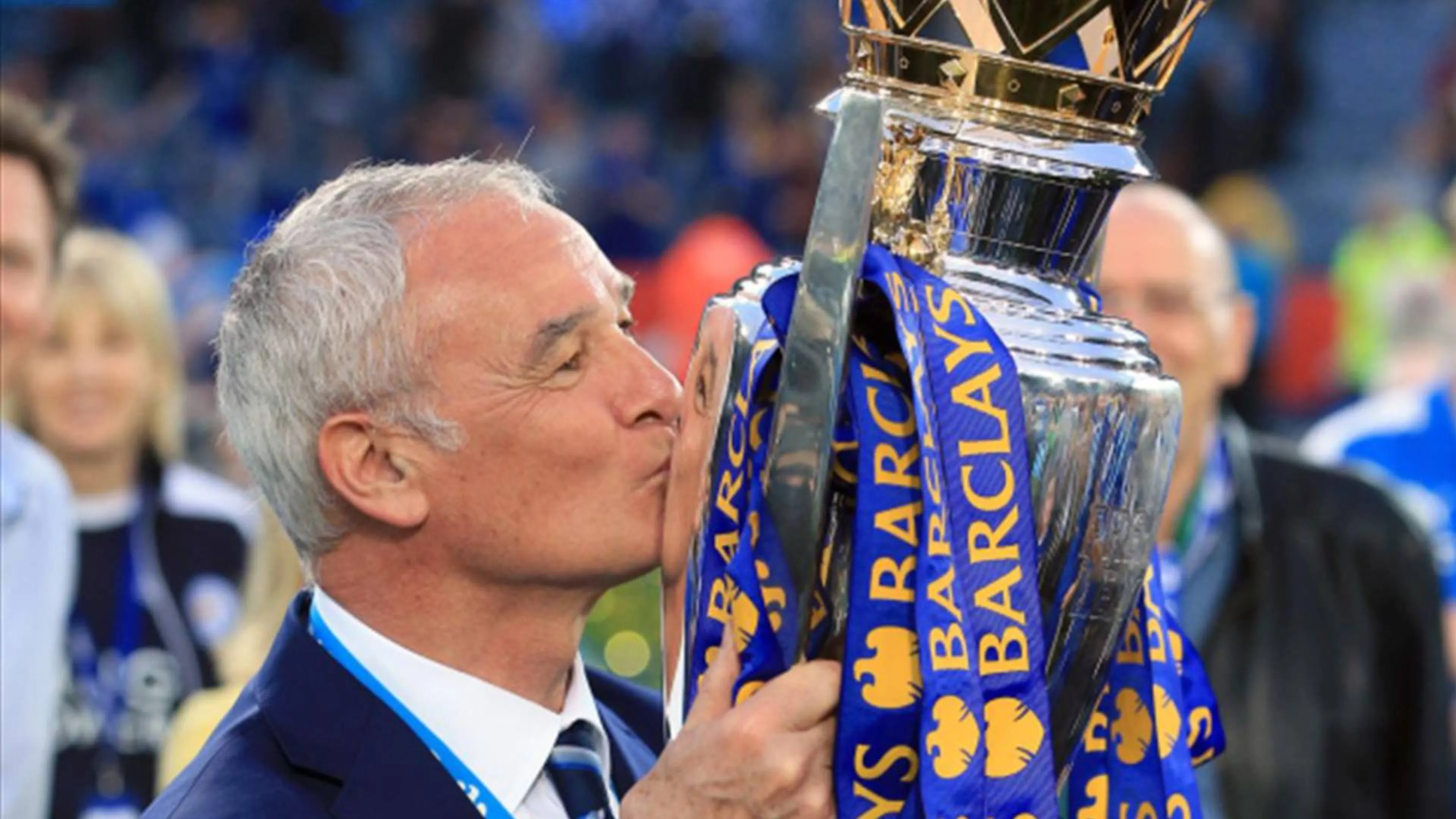 Copertina di Leicester, gaffe clamorosa sull'addio di Ranieri. Tifosi infuriati