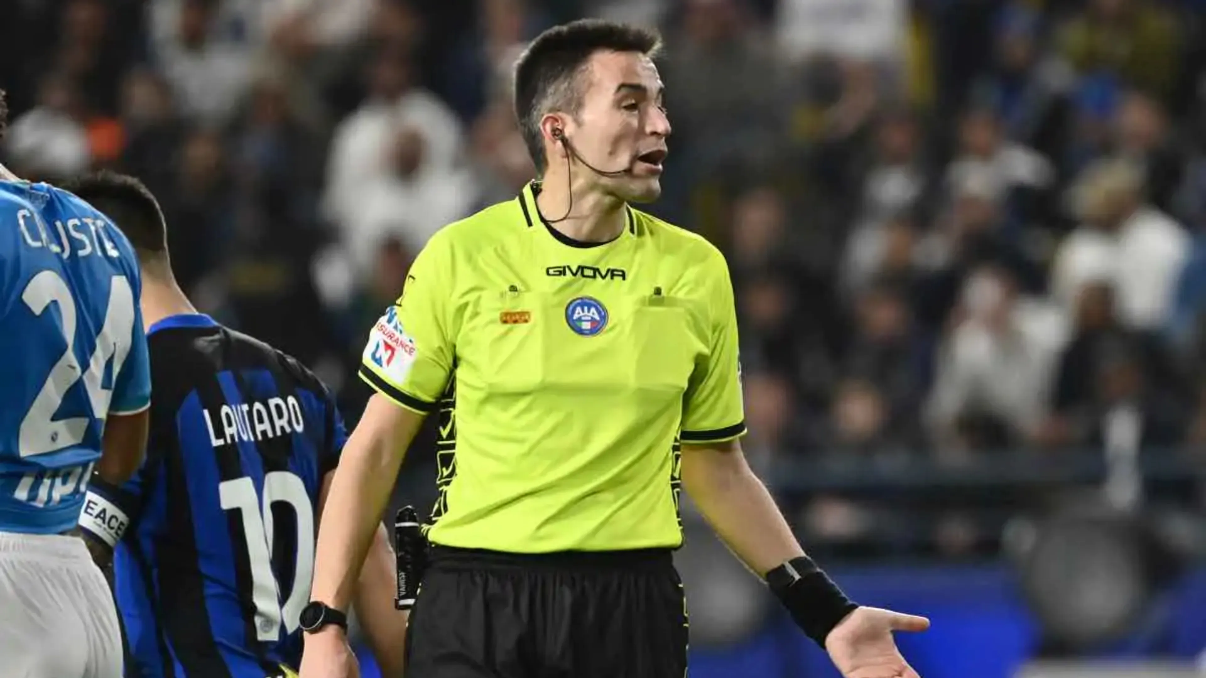 Copertina di Il Mattino: confronto tra Rapuano e Rocchi nell'intervallo di Napoli-Inter