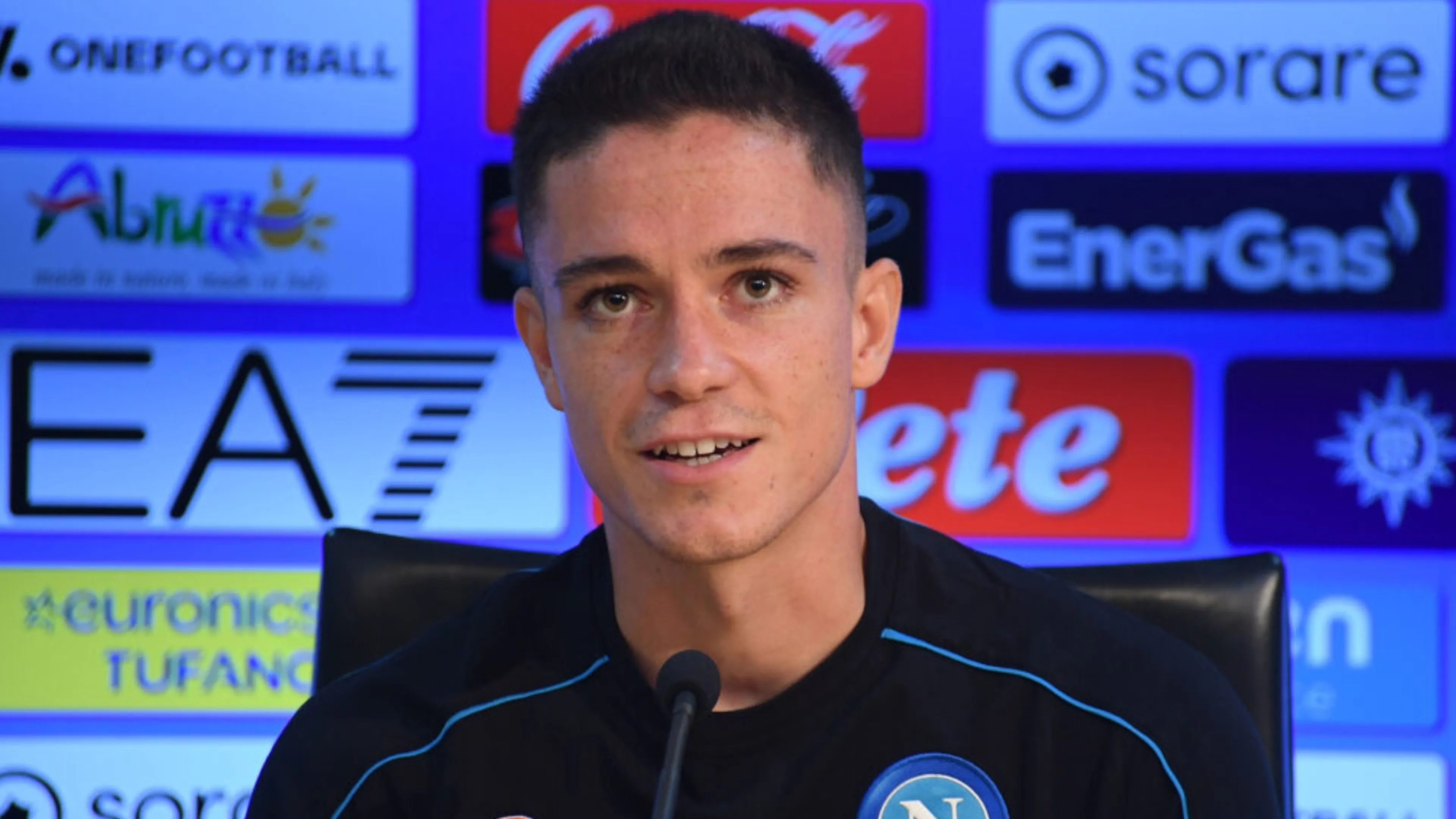 Copertina di Napoli-Milan, Raspadori: "Sono un attaccante, non un'ala. Vi spiego l'esultanza"