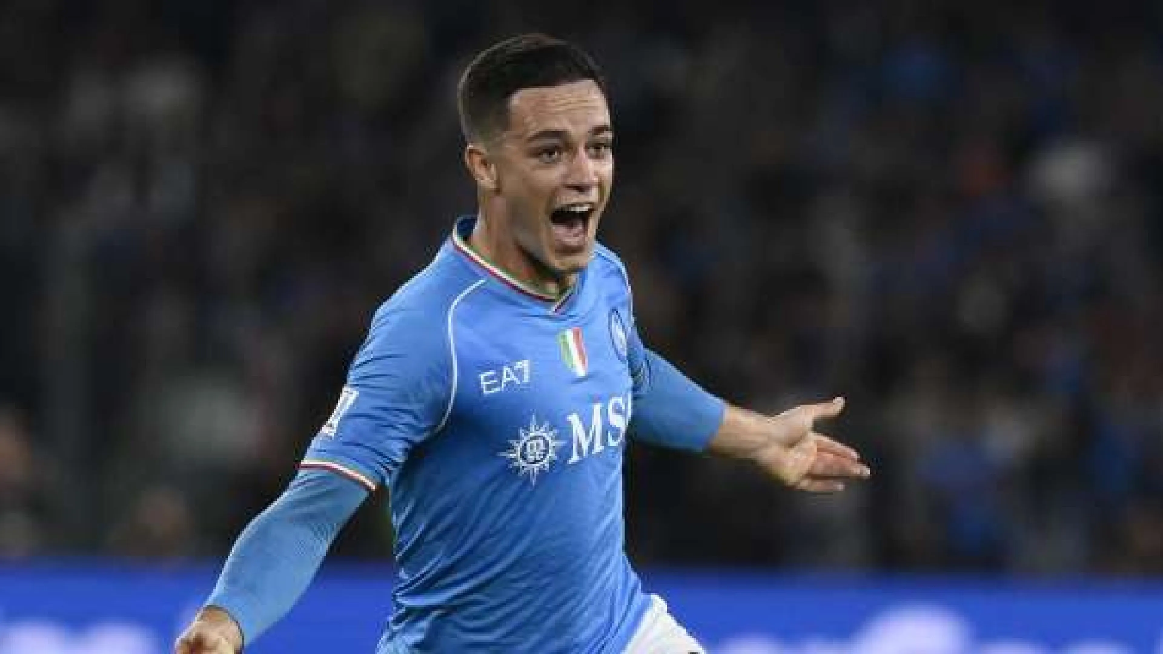 Copertina di Inter-Napoli, Calzona: "Siamo di rincorsa, dobbiamo fare punti. Osimhen in corso? Vediamo"