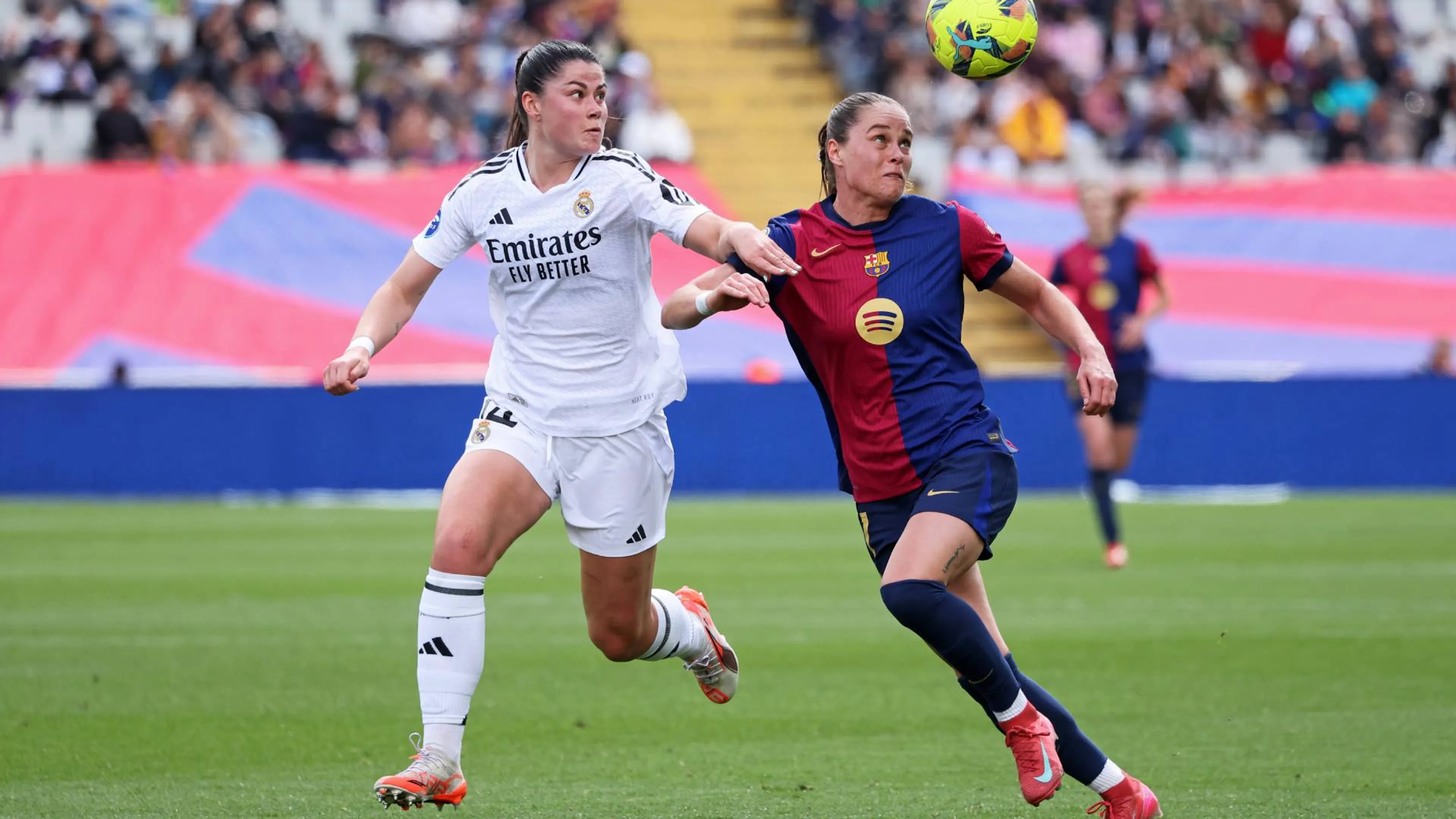 Copertina di Fuorigioco immaginario in Real-Barcellona femminile. Super polemica e calciatrici incredule!