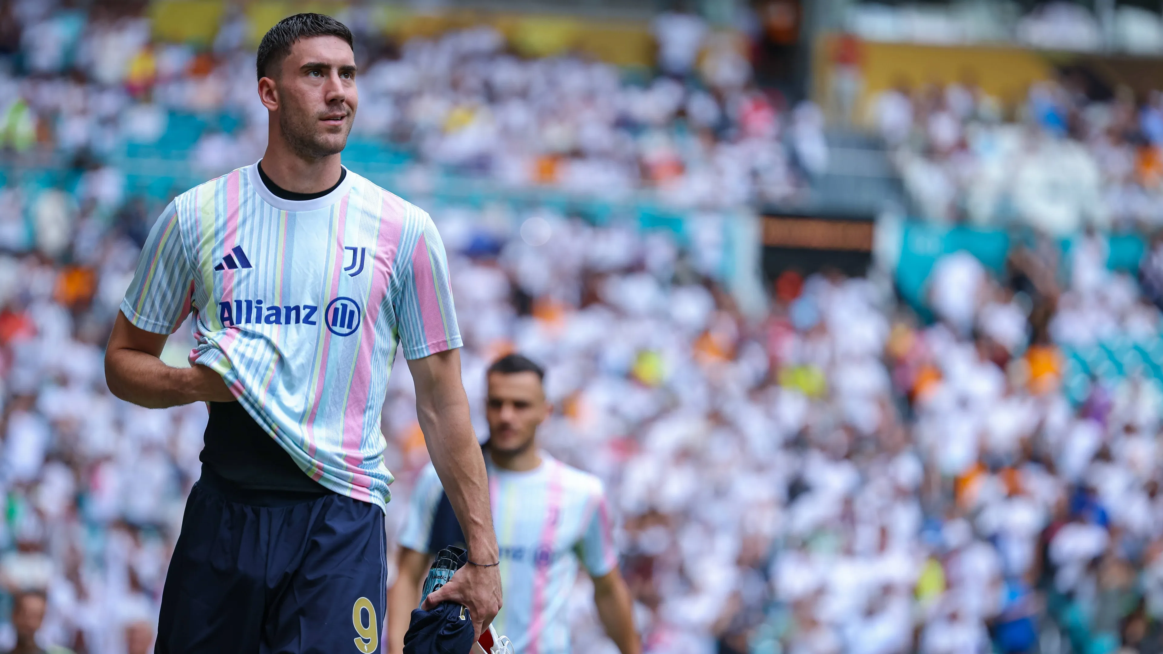 Milan, c'è il via libera a Tare per affondare su Vlahovic, ma a due condizioni