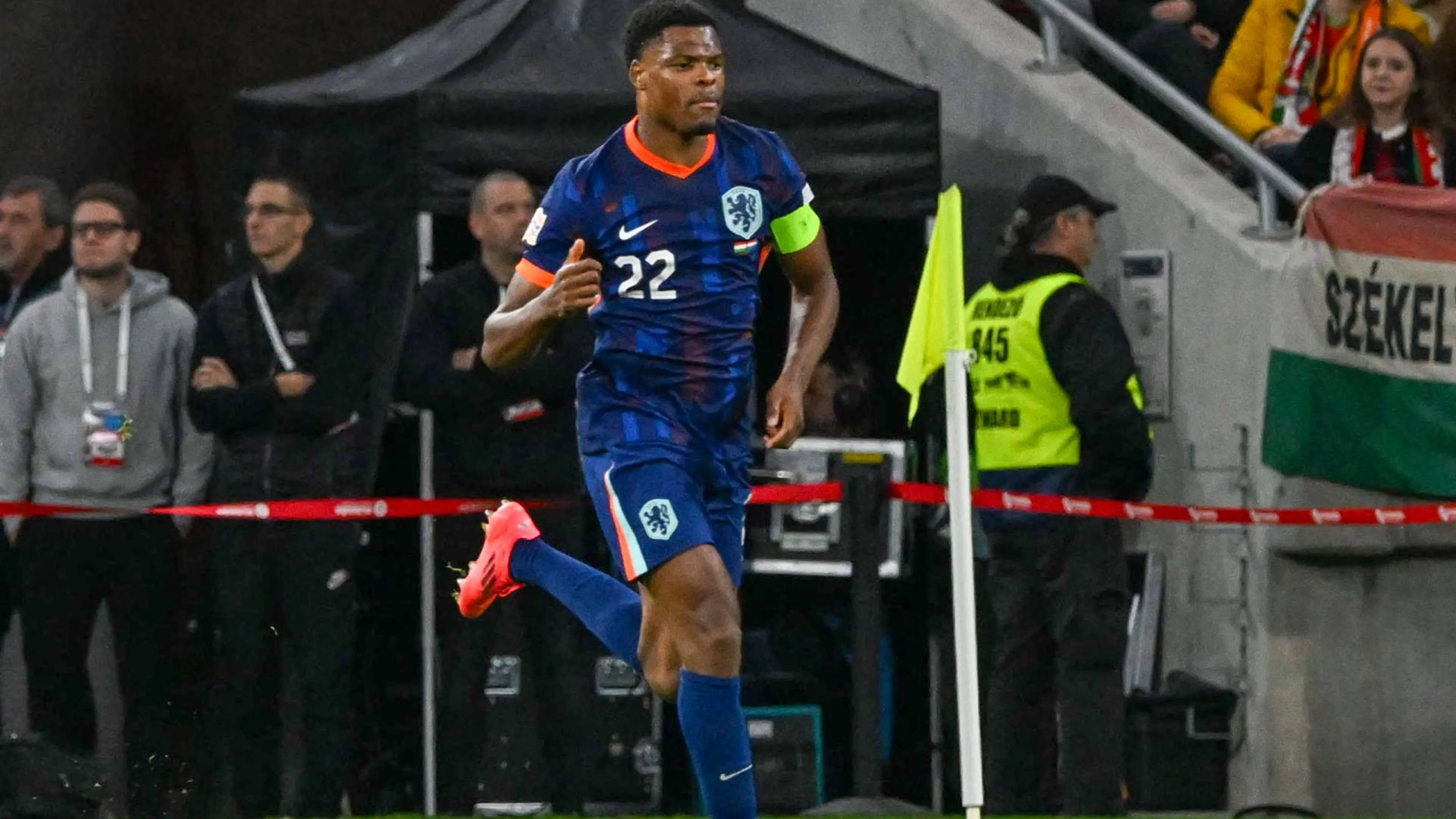 Rendimento-diverso-per-Denzel-Dumfries-tra-Inter-e-nazionale-olandese