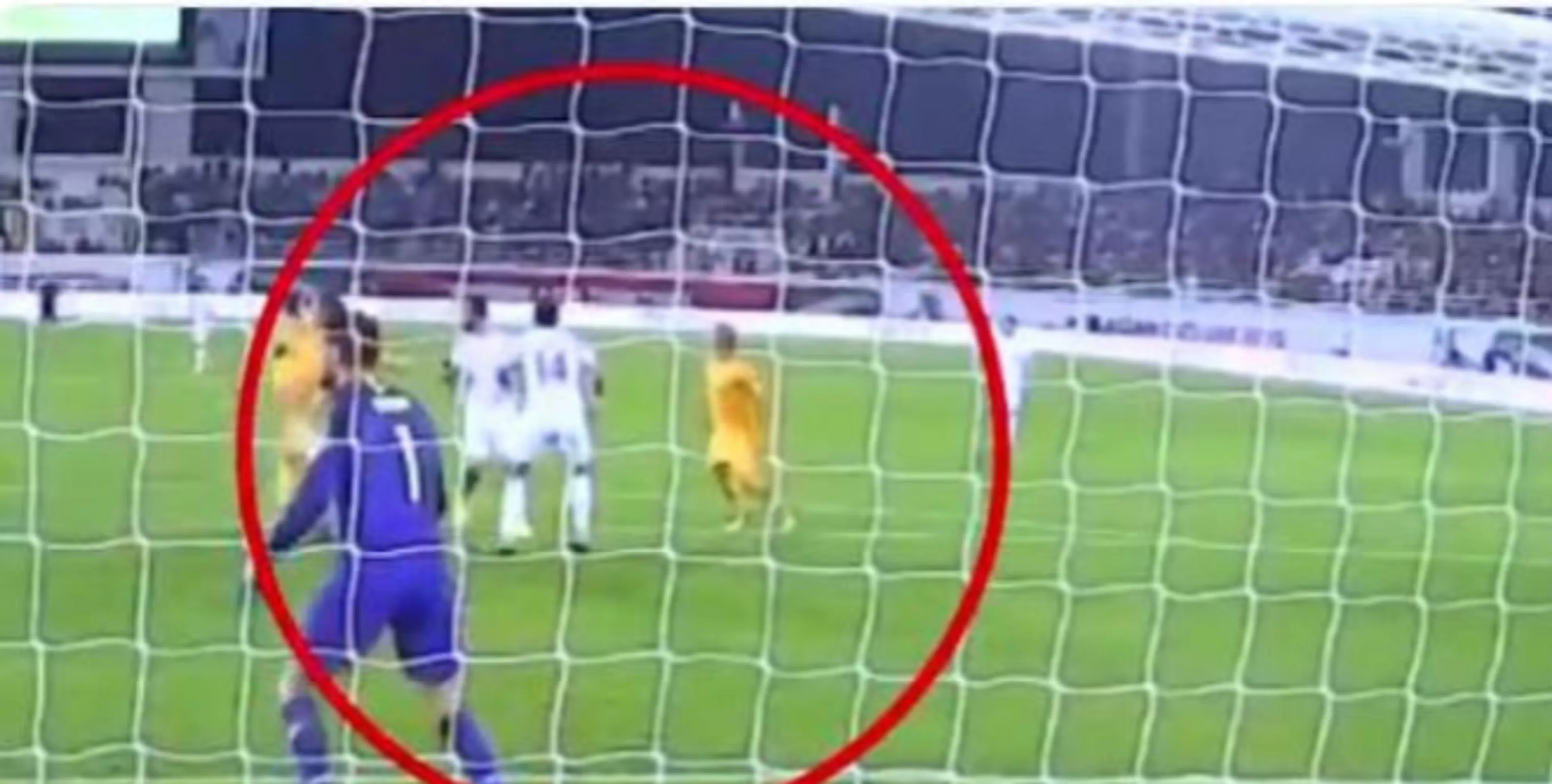 Copertina di Il rigore più incredibile di sempre (VIDEO)