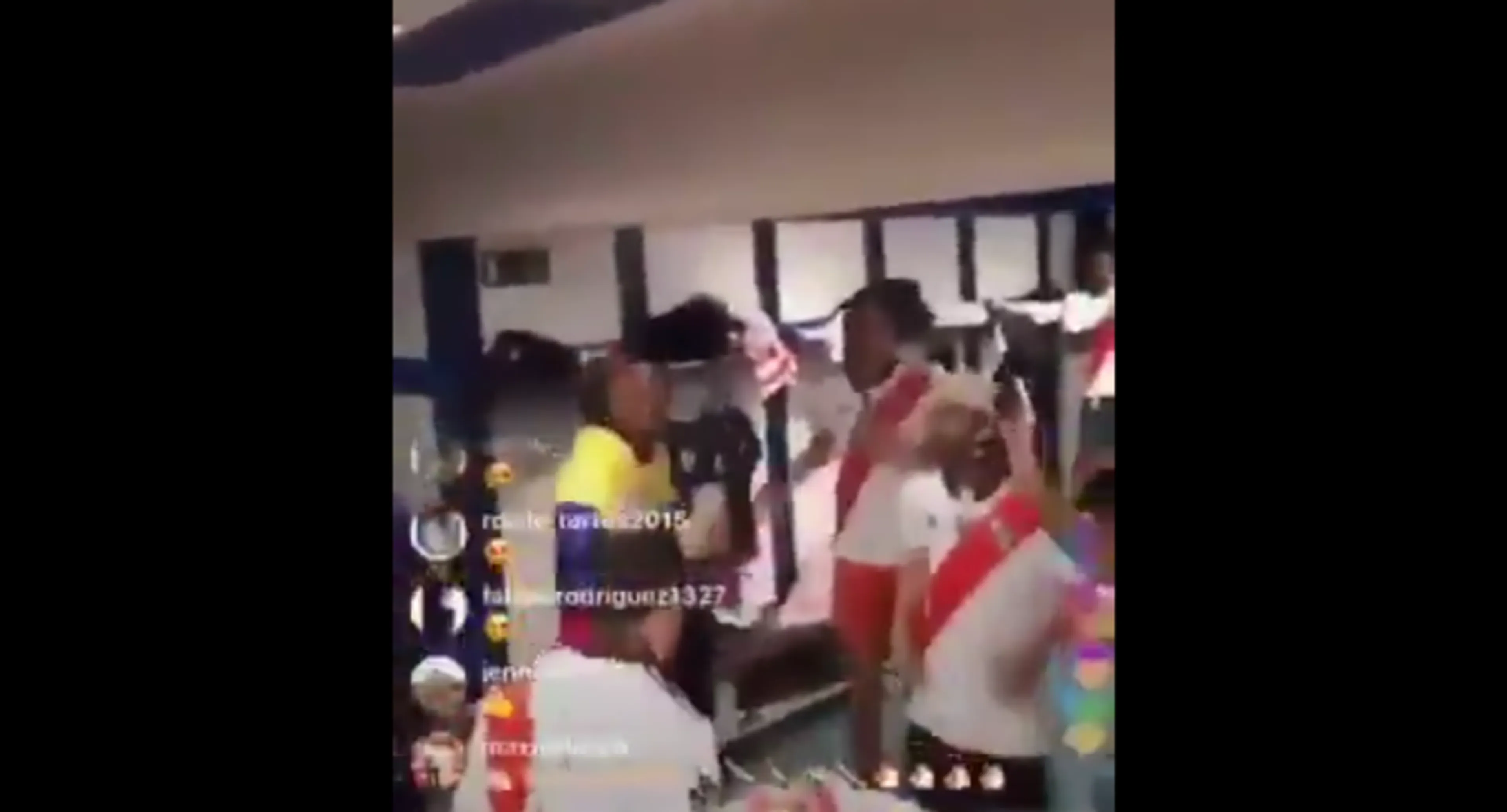 Copertina di La canzone-sfottò virale (e giusto un po’ spinta) nata nello spogliatoio del River (VIDEO)