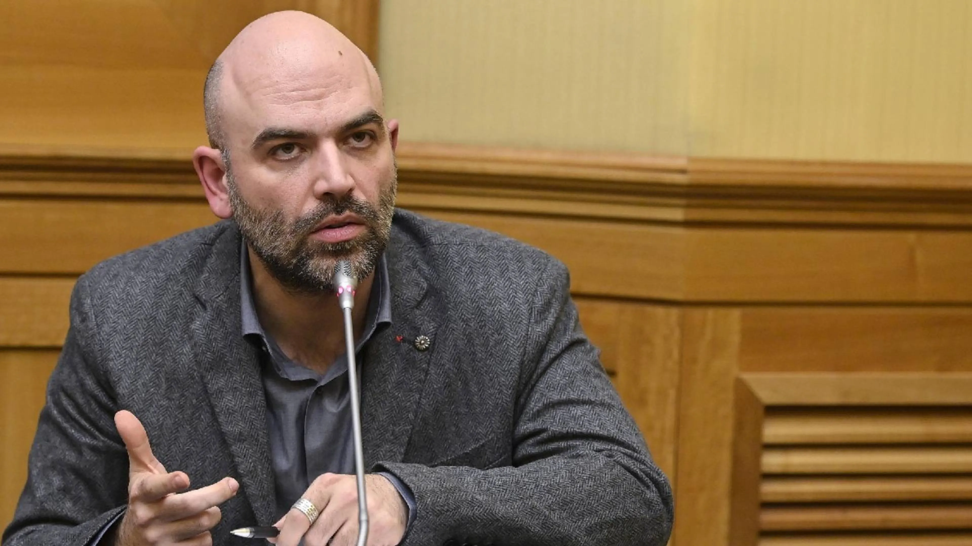 Roberto-Saviano-sui-legami-curva-ndrangheta